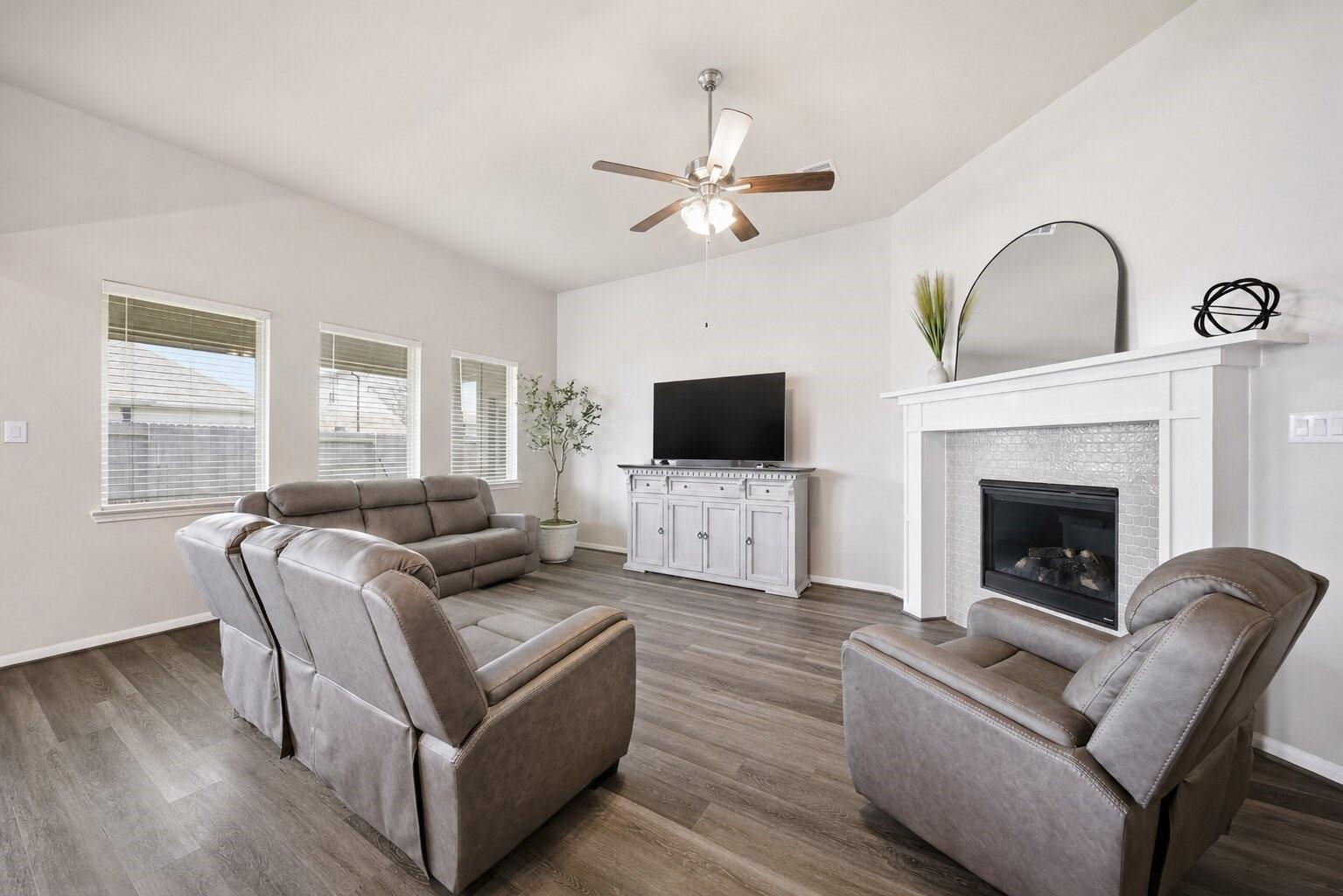 32323 Cedar Crest Drive Property Photo 12