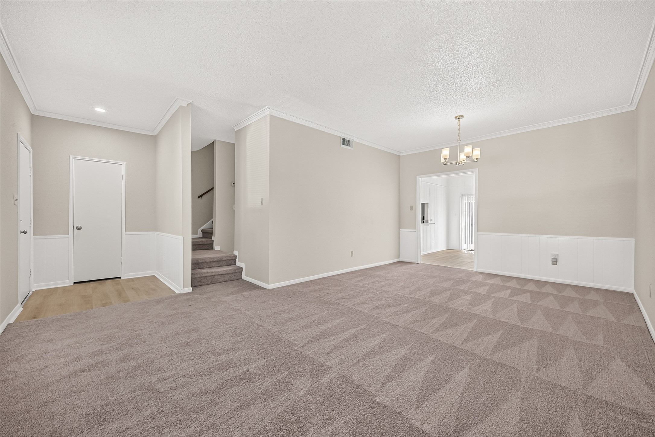 7700 Creekbend Drive 49 Property Photo 4