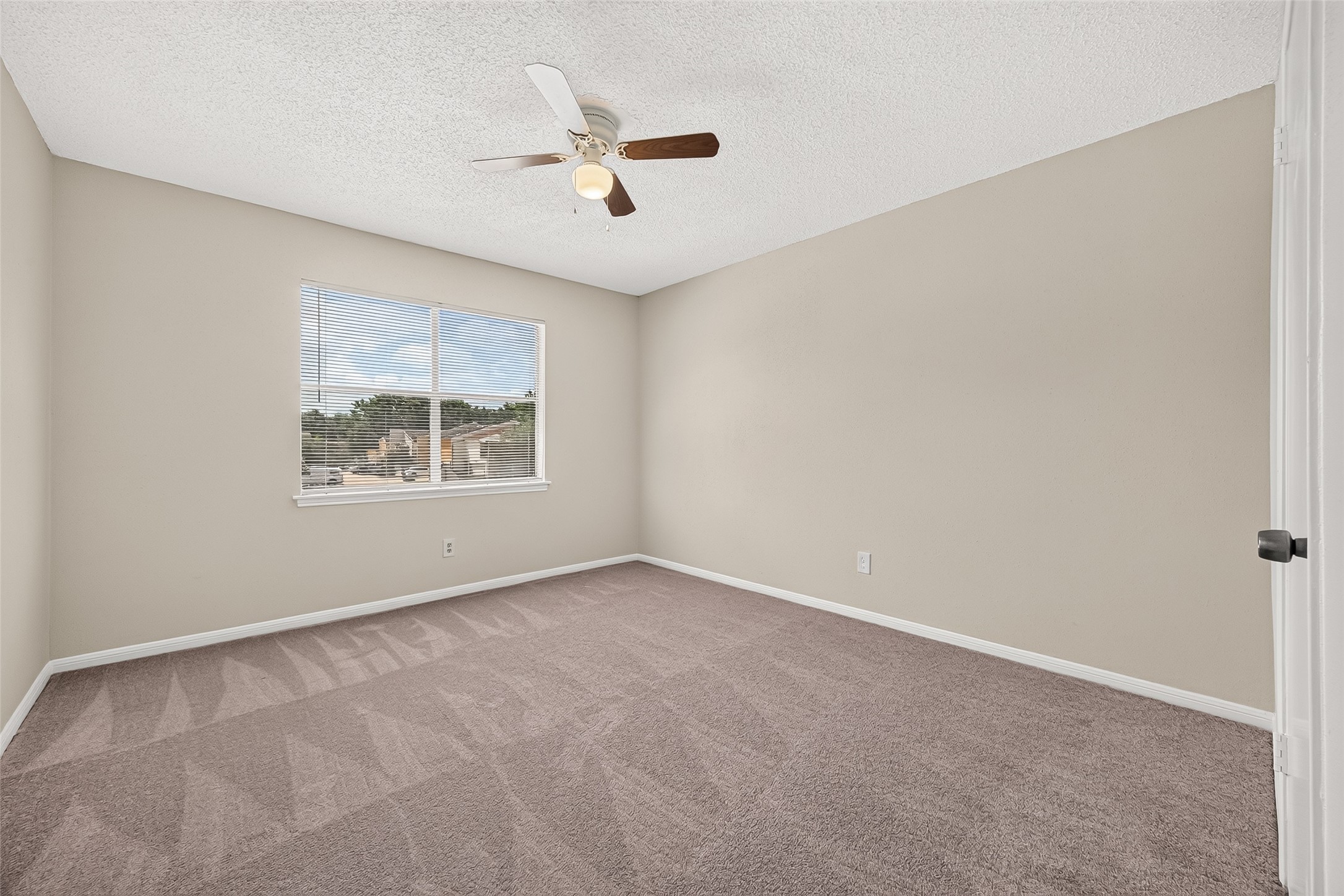 7700 Creekbend Drive 49 Property Photo 25