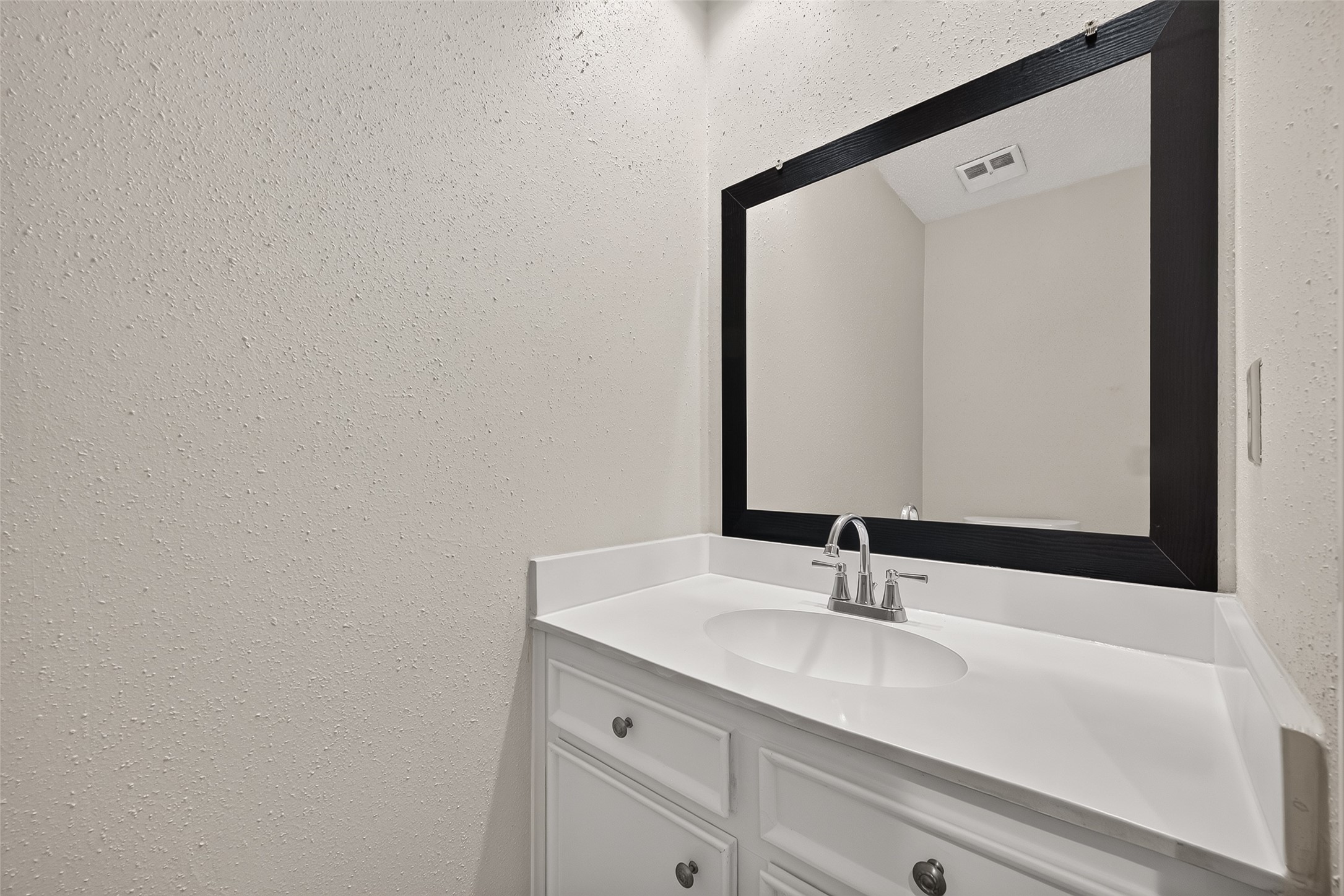 7700 Creekbend Drive 49 Property Photo 29