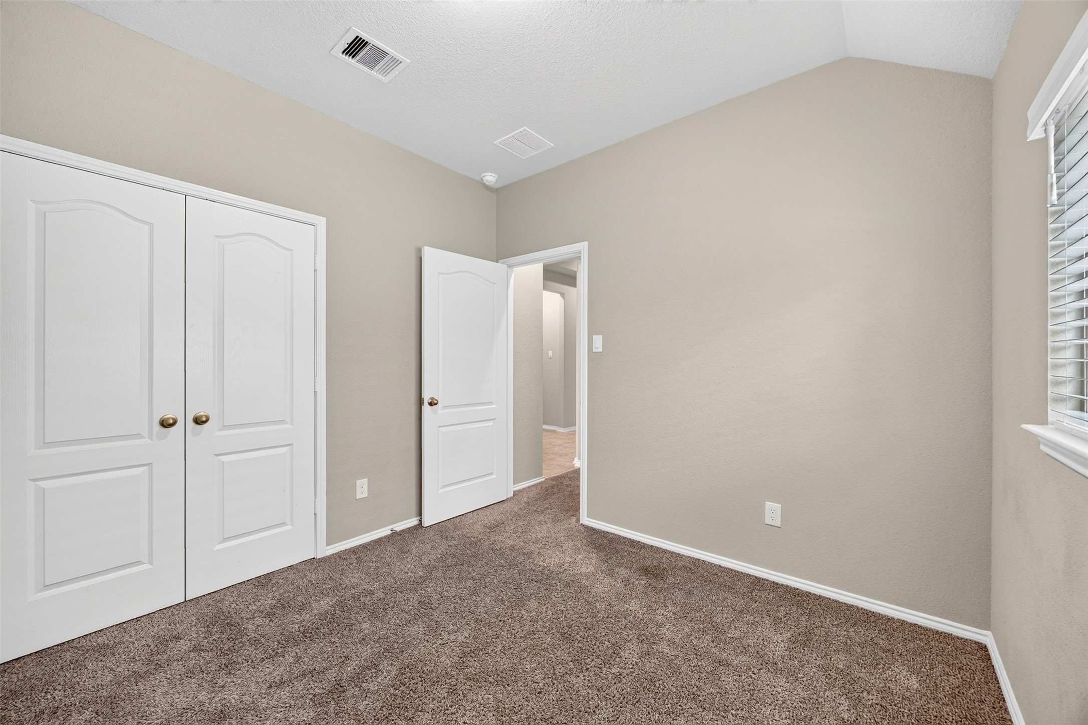 8811 Trenton Landing Lane Property Photo 13