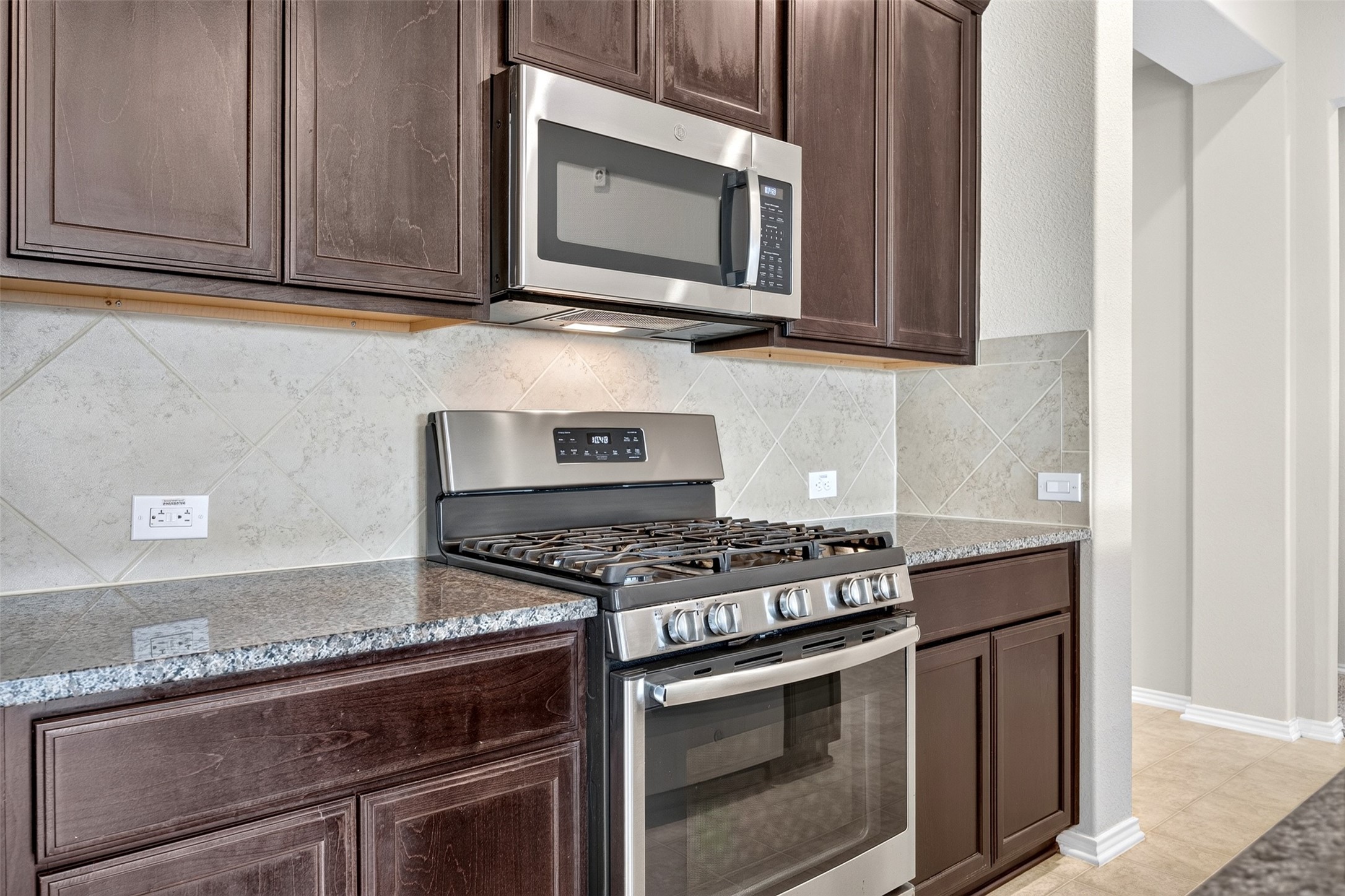 8811 Trenton Landing Lane Property Photo 16