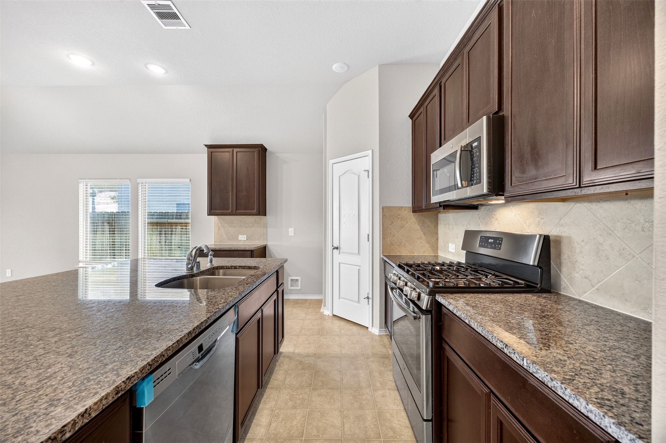 8811 Trenton Landing Lane Property Photo 17