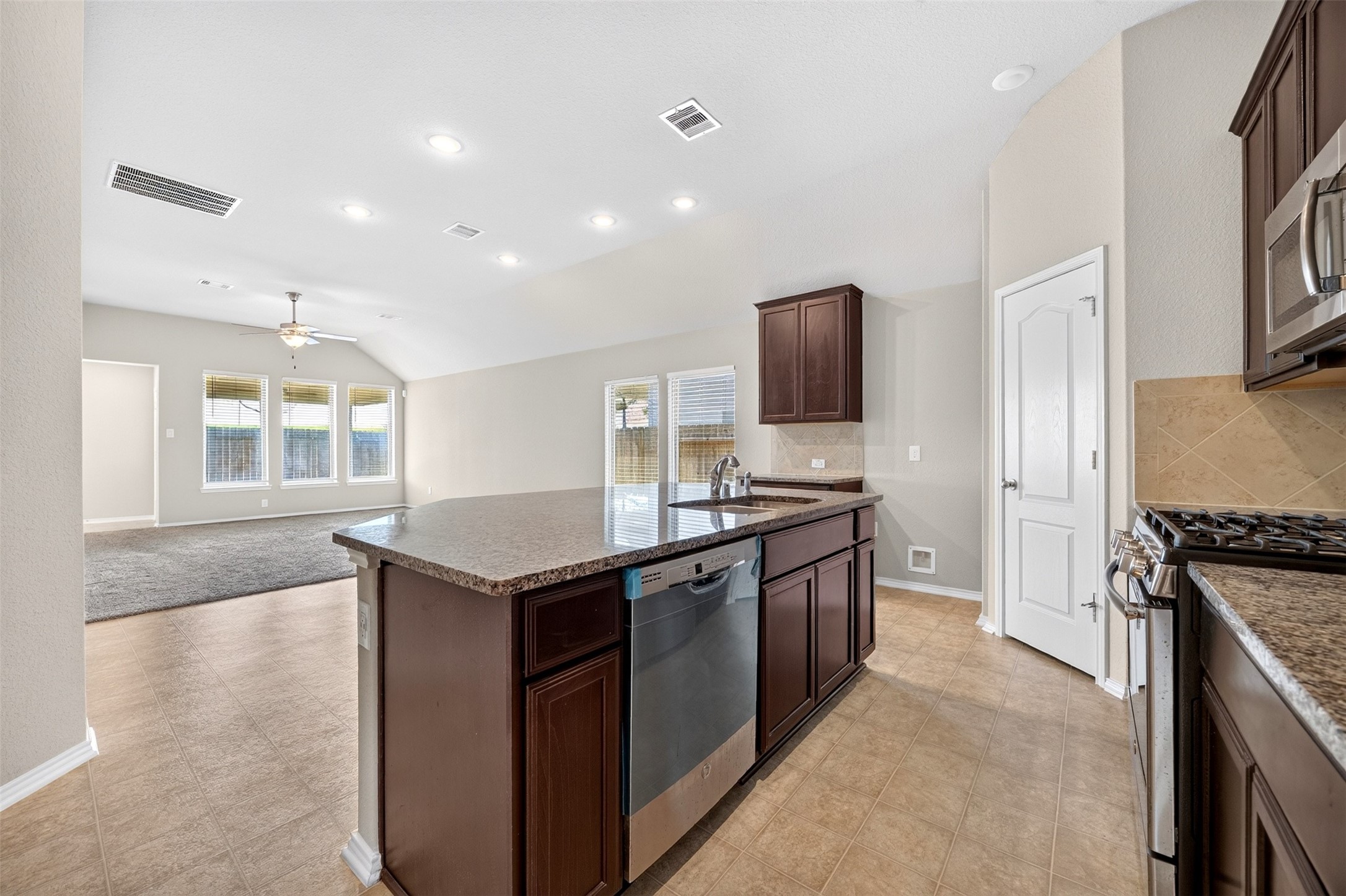 8811 Trenton Landing Lane Property Photo 19