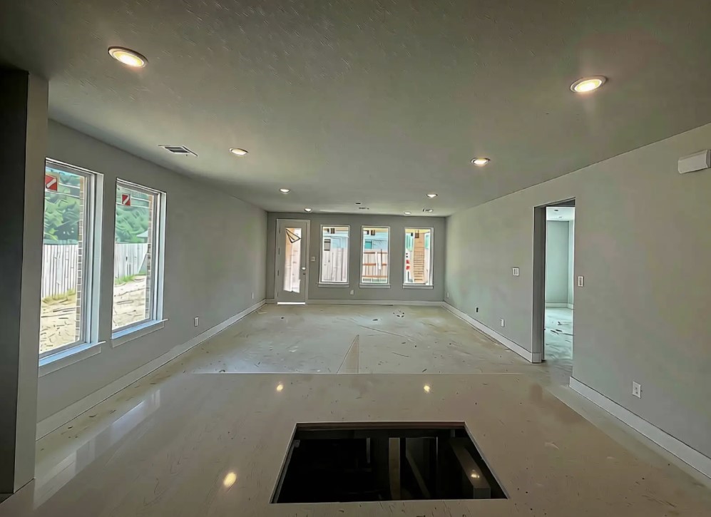 6206 Lake Chippewa Court Property Photo 4