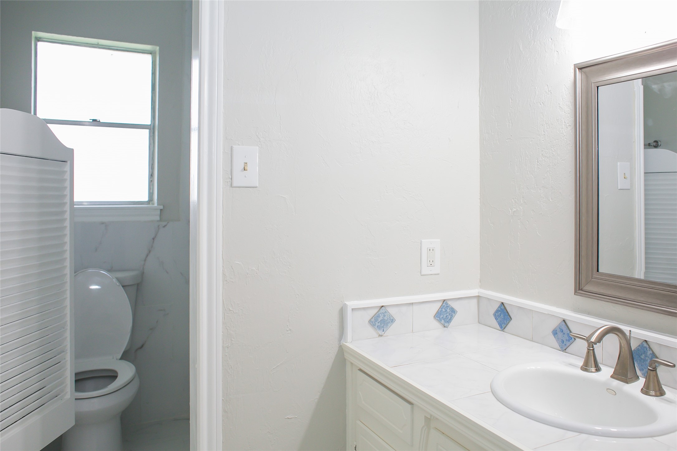 912 Robinson Road Property Photo 35