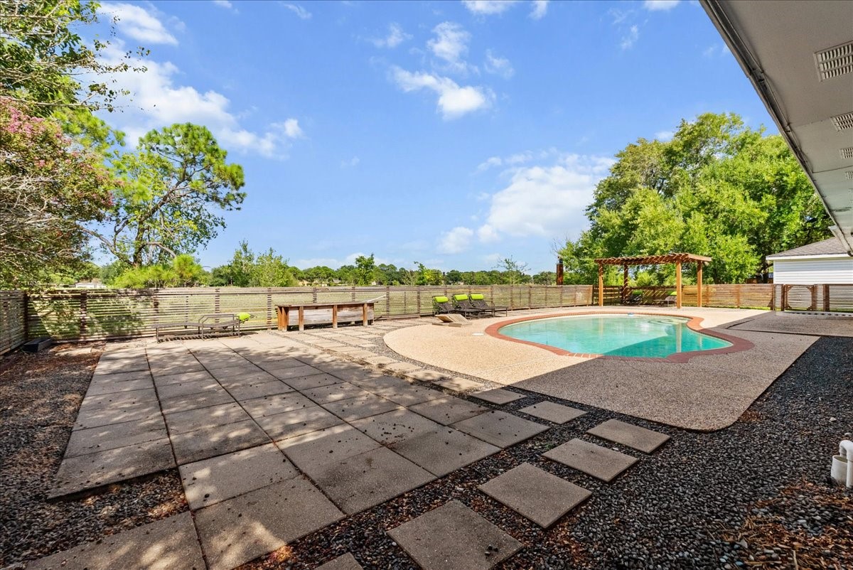 15319 Diana Lane Property Photo 1