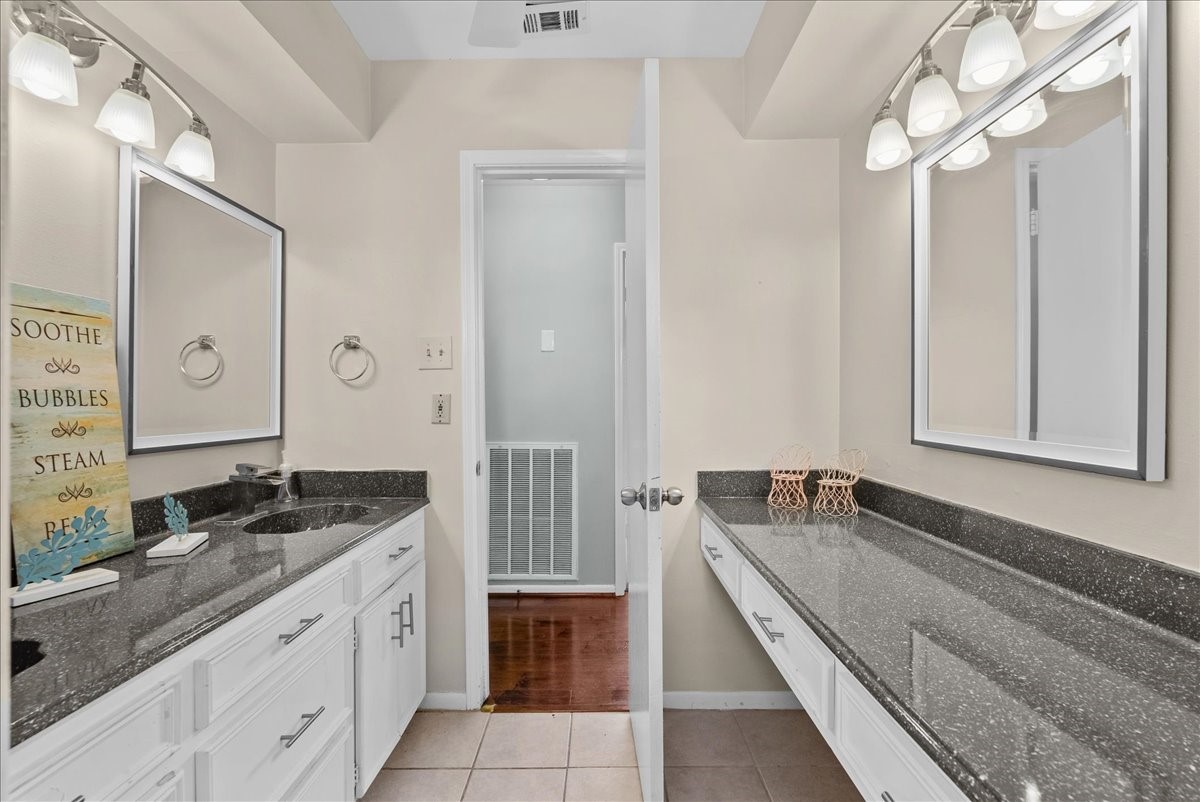 15319 Diana Lane Property Photo 33