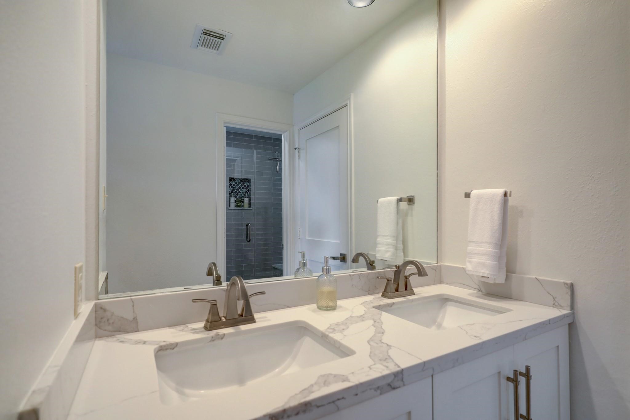3900 Aspen Drive A207 Property Photo 8