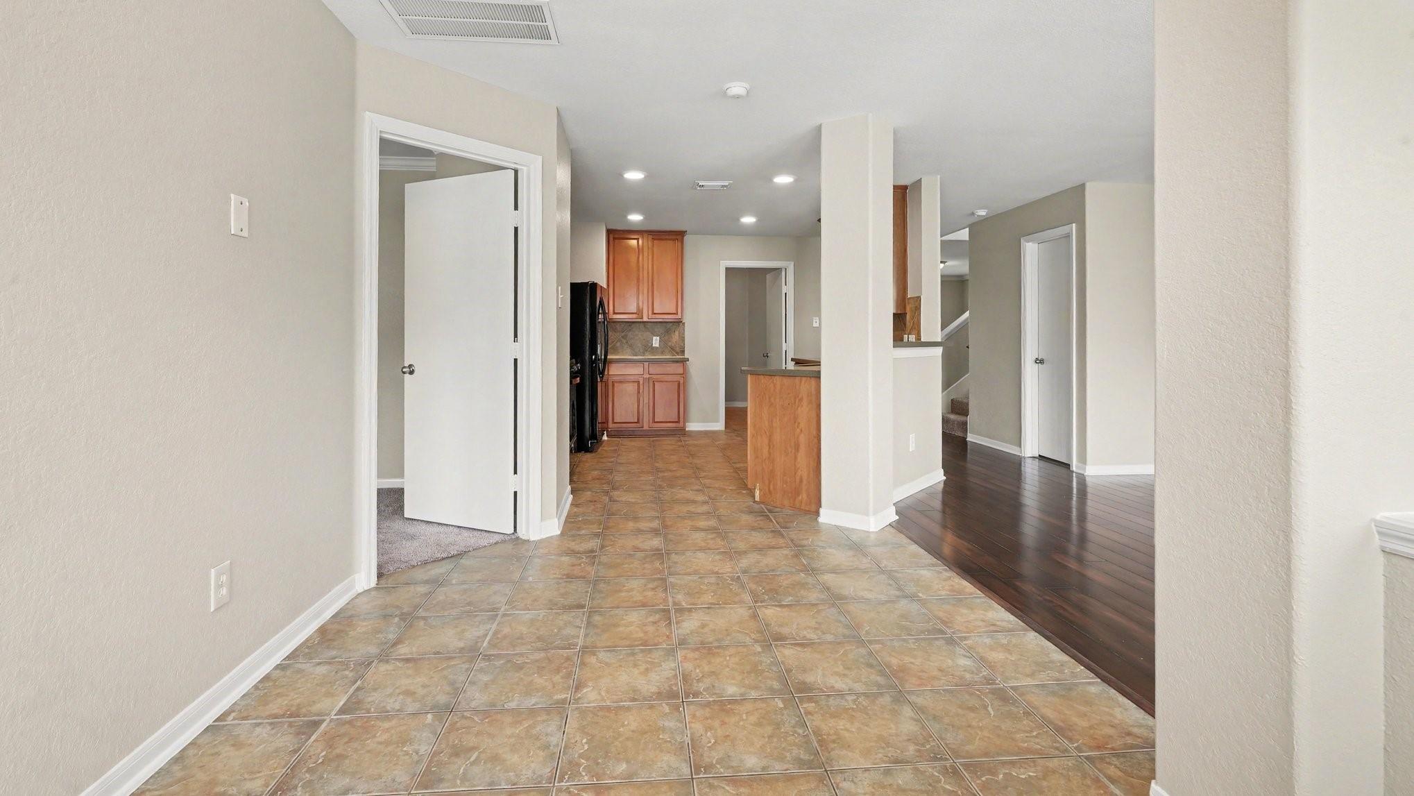 9211 Filaree Ridge Lane, Houston Tx 77089 Property Photo 13
