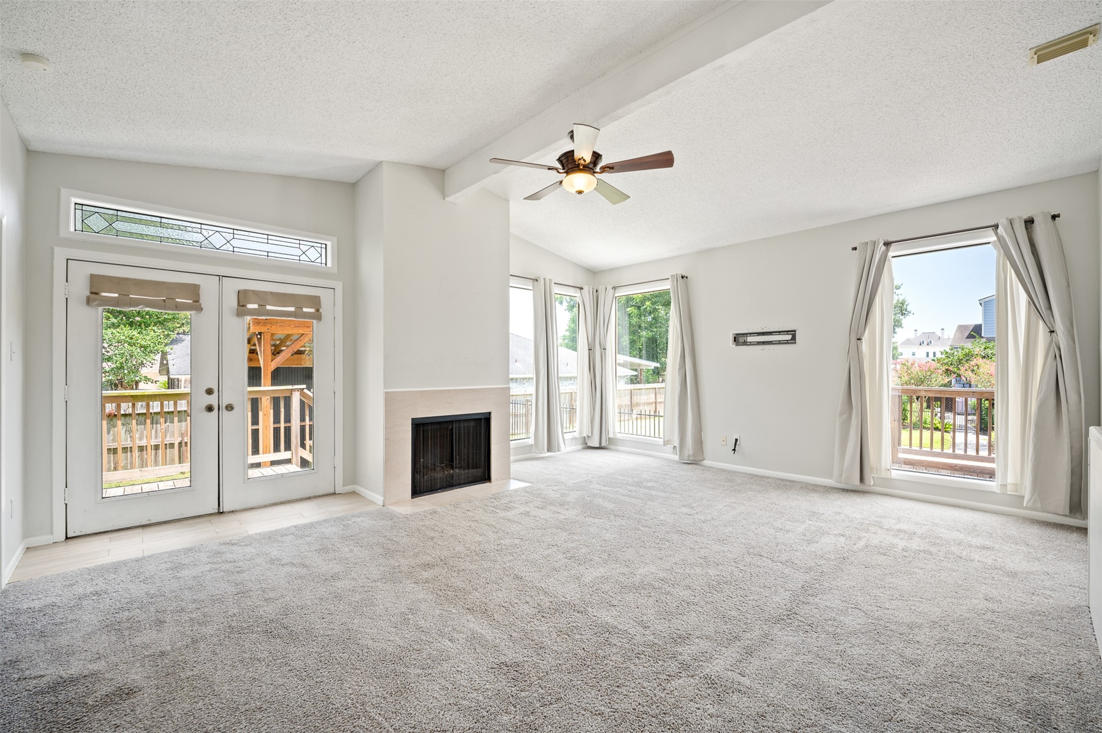 2402 Intrepid Way Property Photo 18