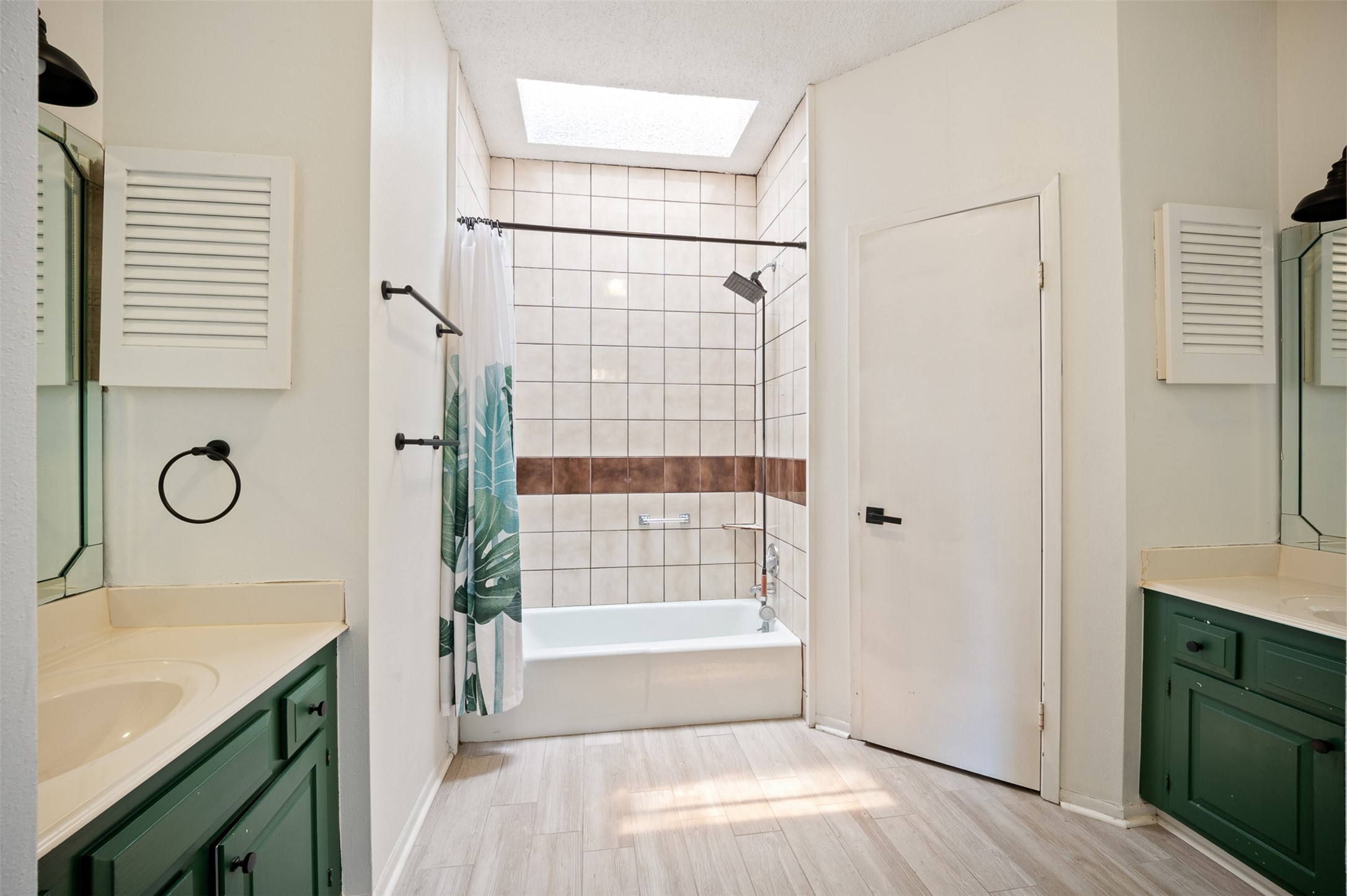 2402 Intrepid Way Property Photo 31