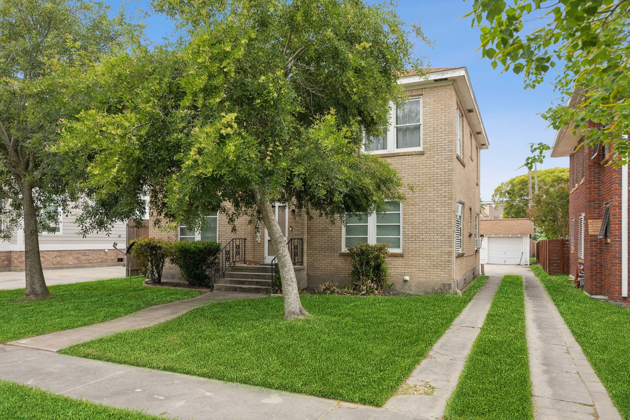 4404 Avenue N 1/2 Property Photo 1
