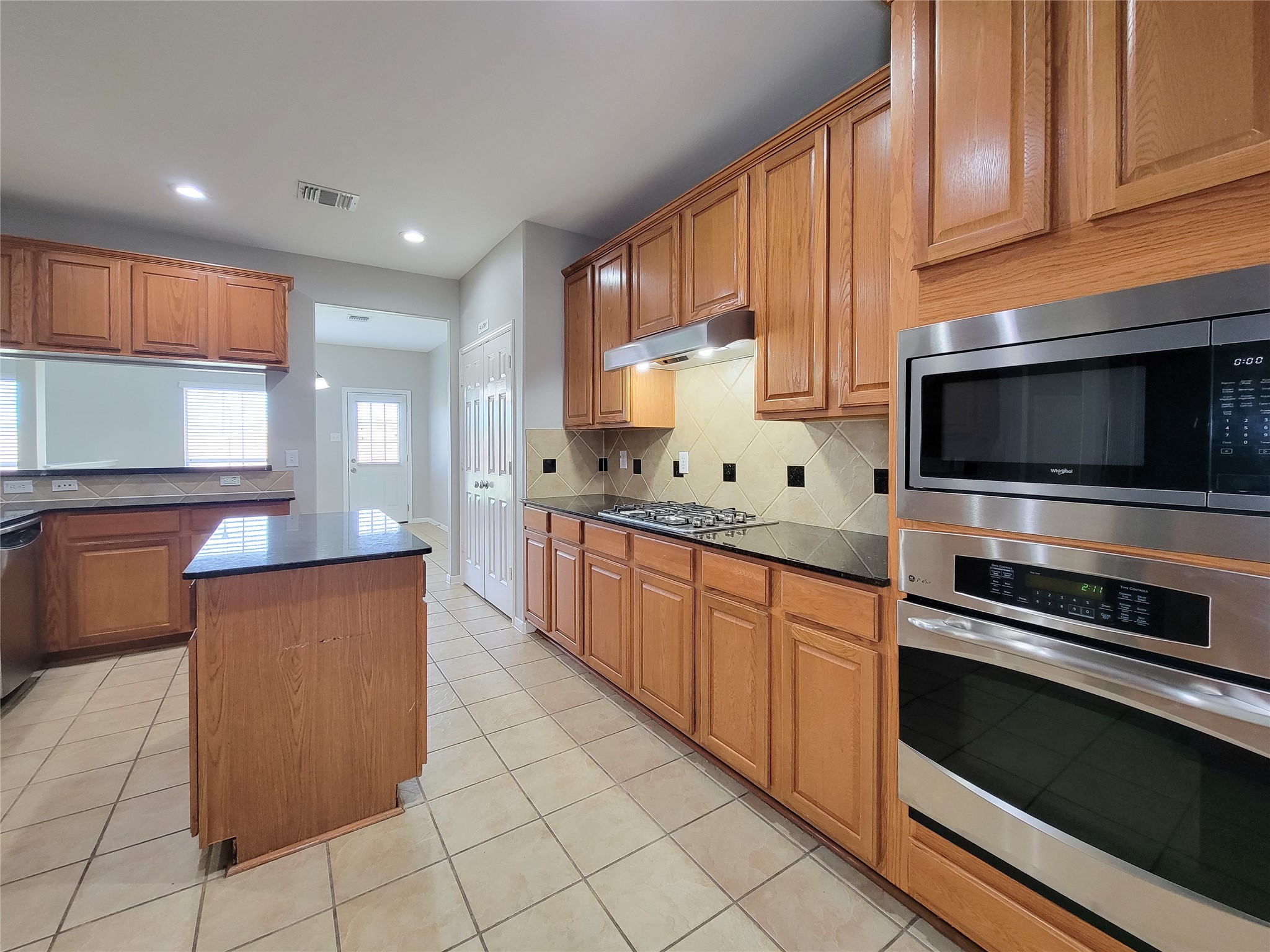 20710 Mansfield Bay Lane Property Photo 20