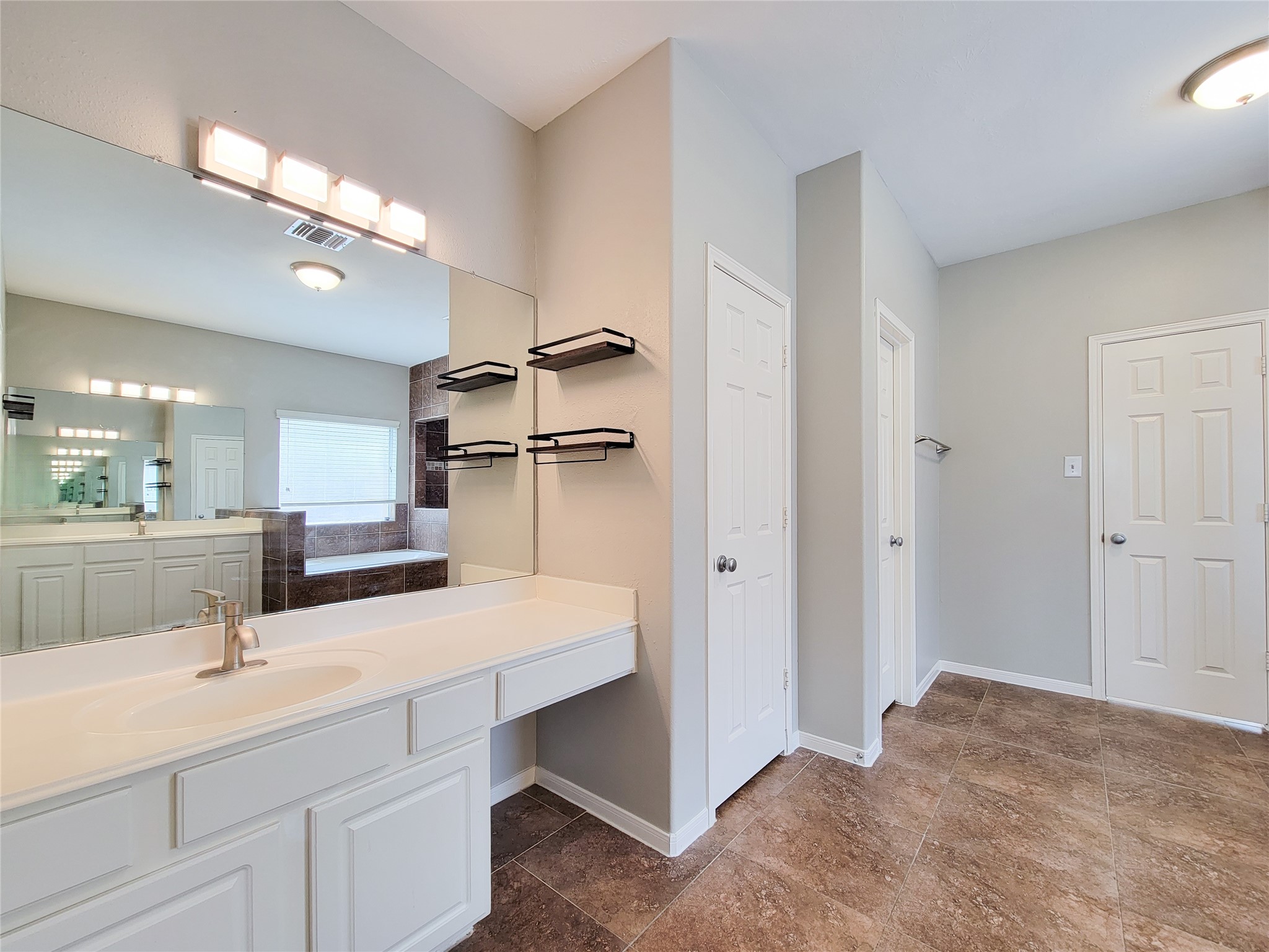 20710 Mansfield Bay Lane Property Photo 27