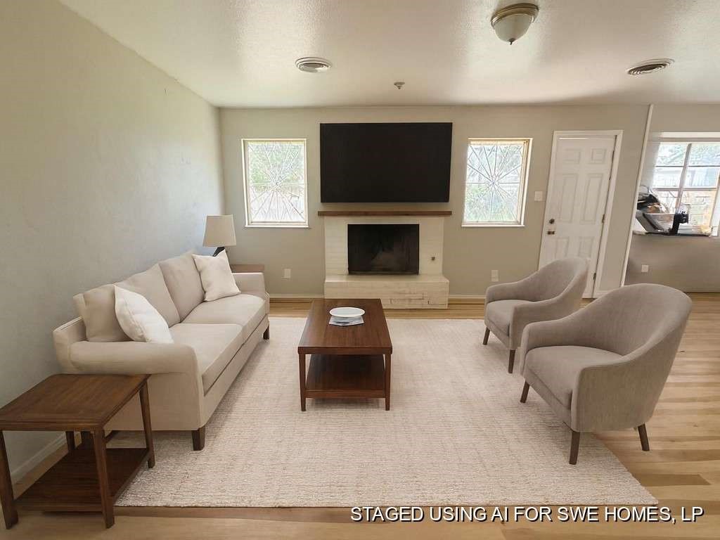 5431 45th Street Property Photo 4