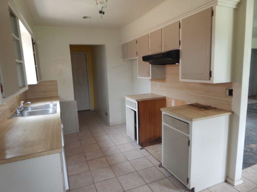 5431 45th Street Property Photo 5
