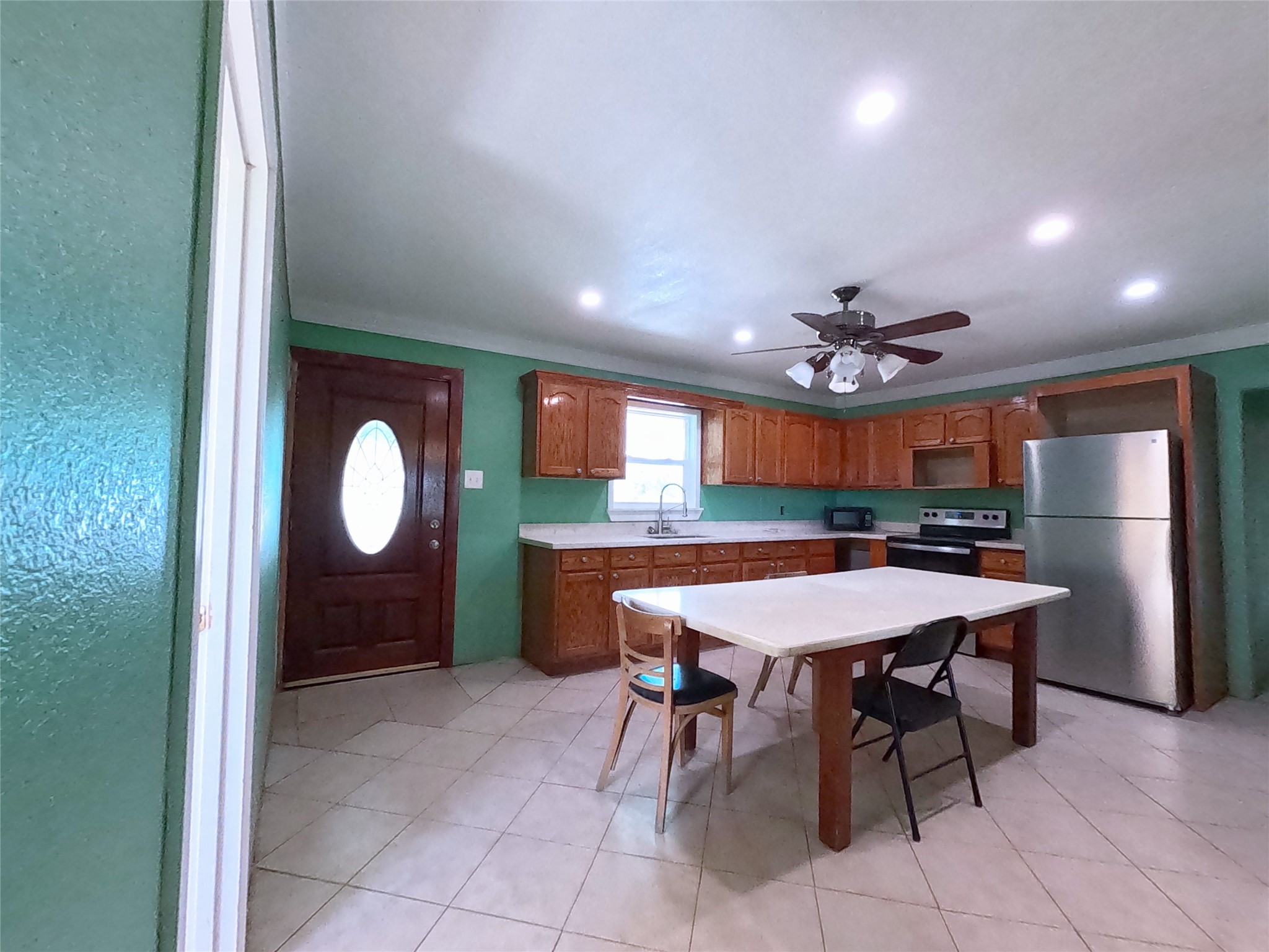 138 Blanchard Loop Property Photo 4