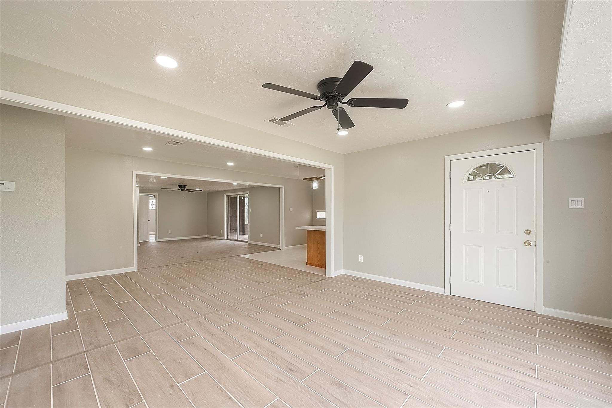 5874 Reed Road Property Photo 8