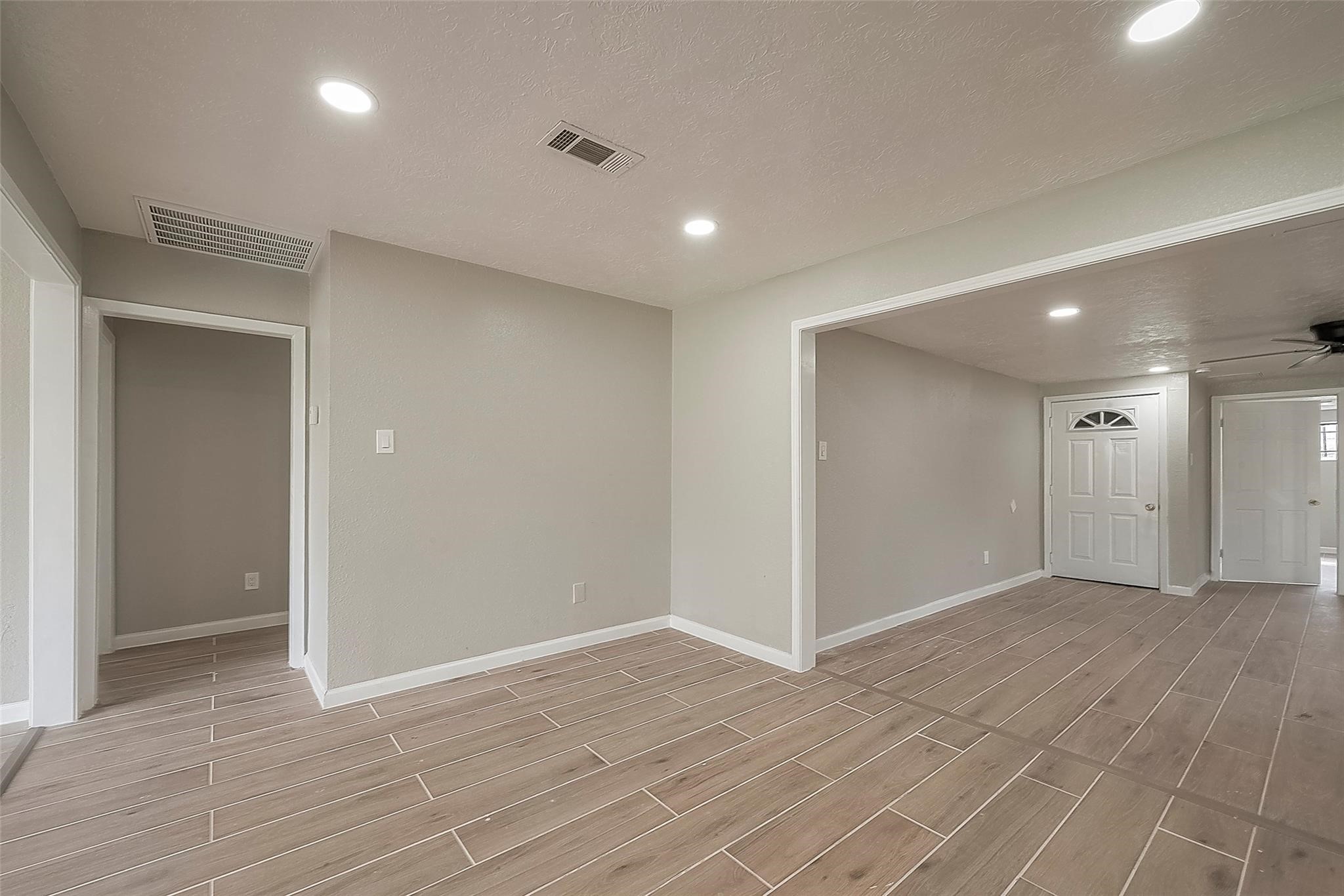 5874 Reed Road Property Photo 11