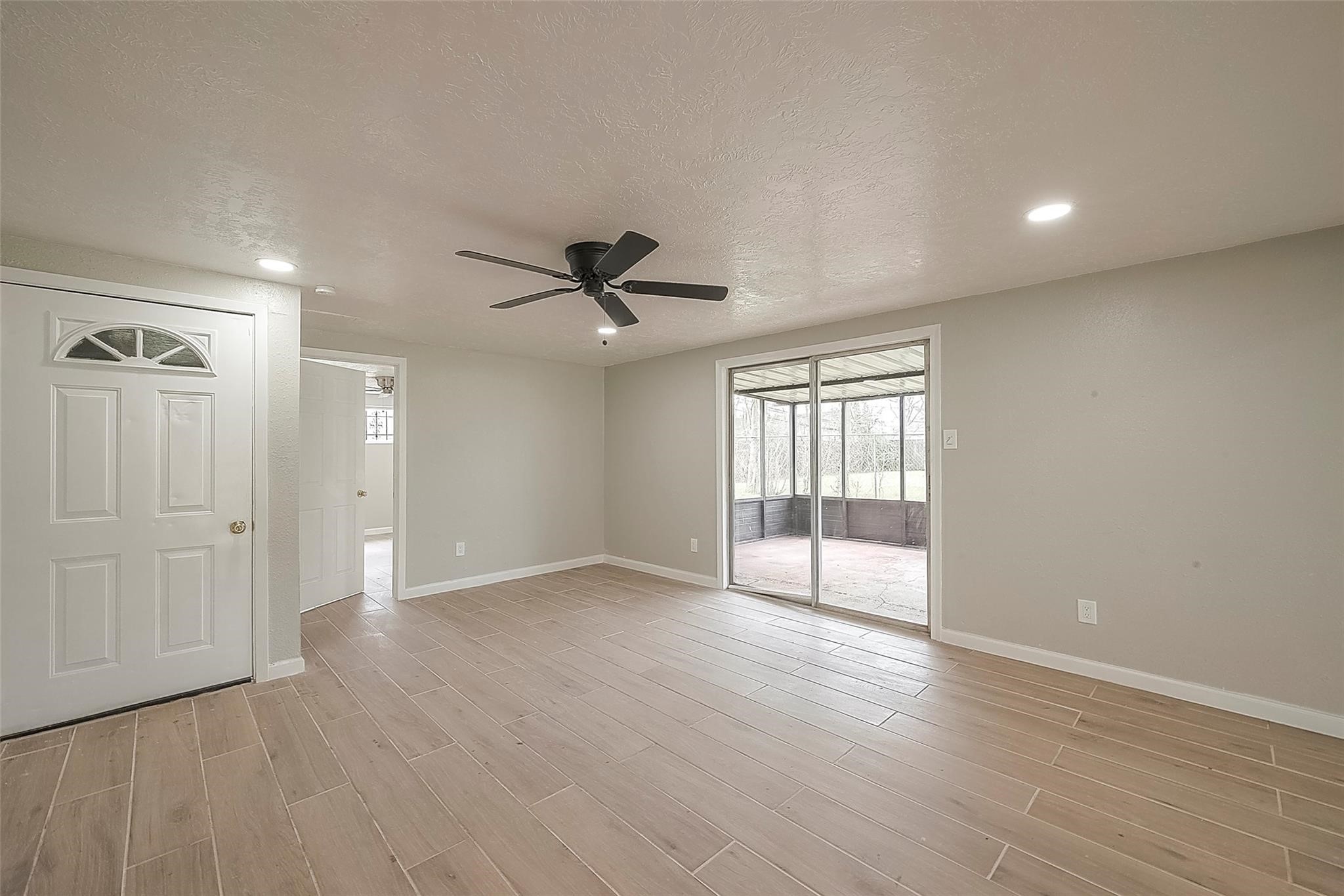 5874 Reed Road Property Photo 15