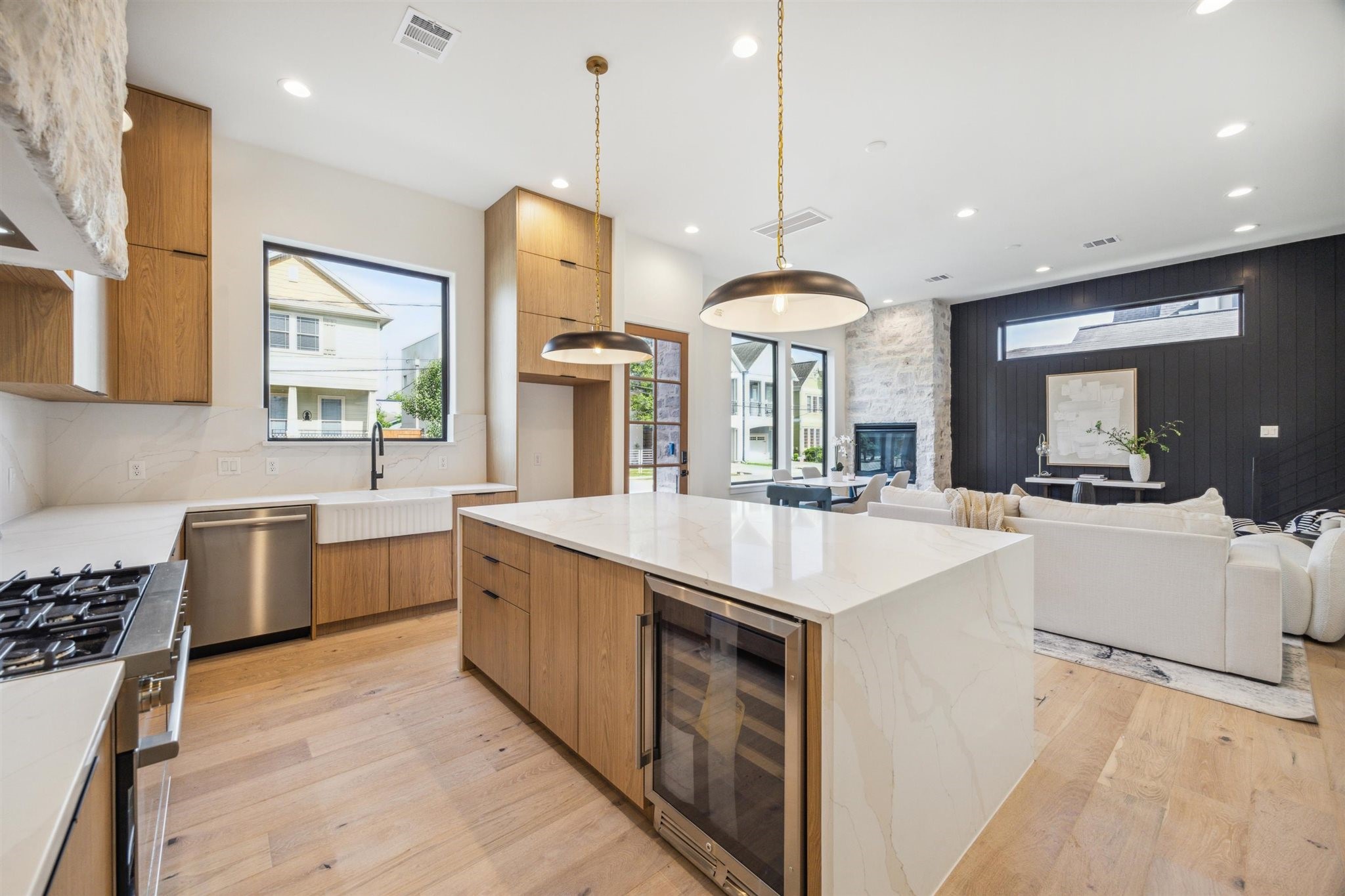 829 Alexander Street Property Photo 1