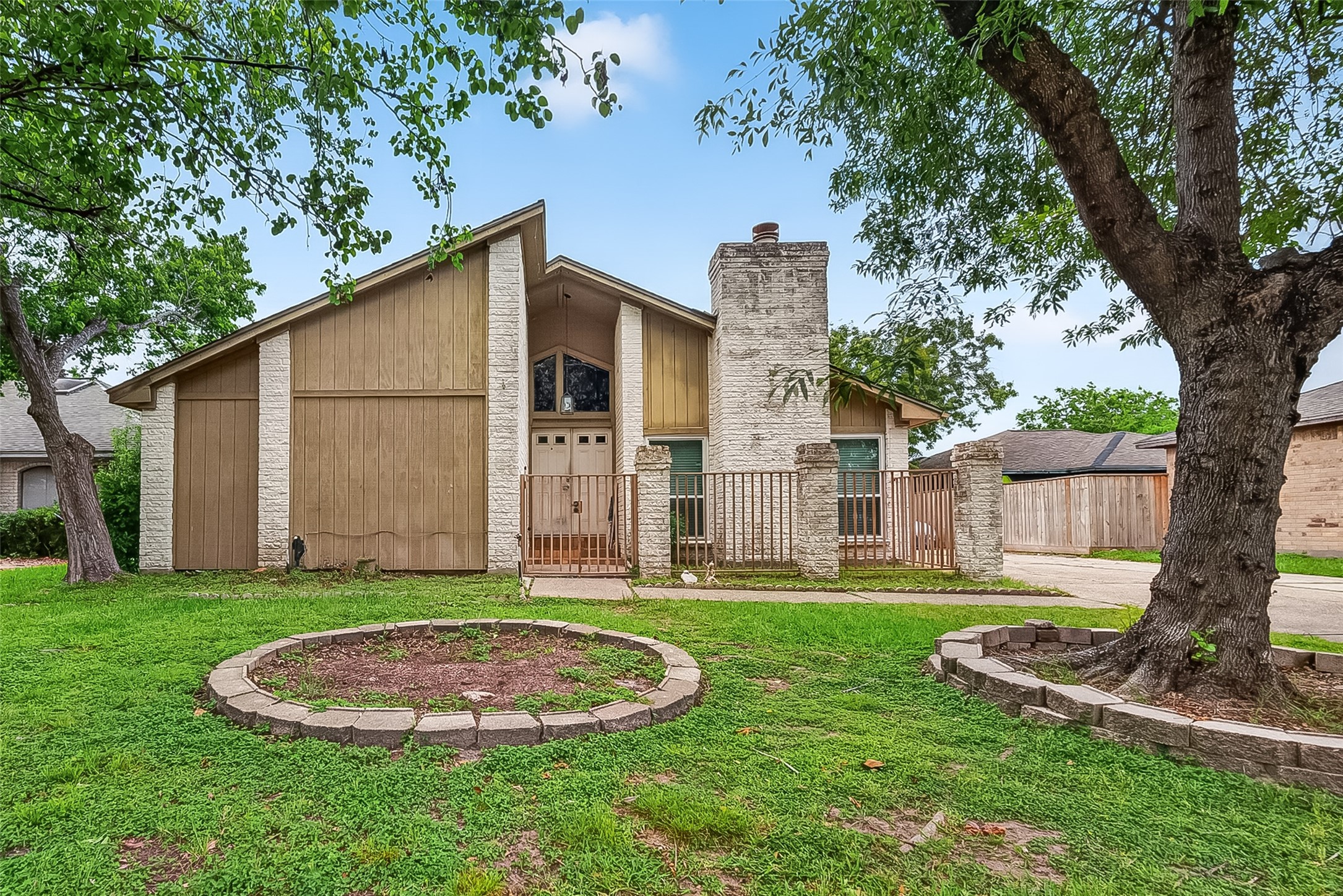 12811 Hidden Castle Drive Property Photo 1