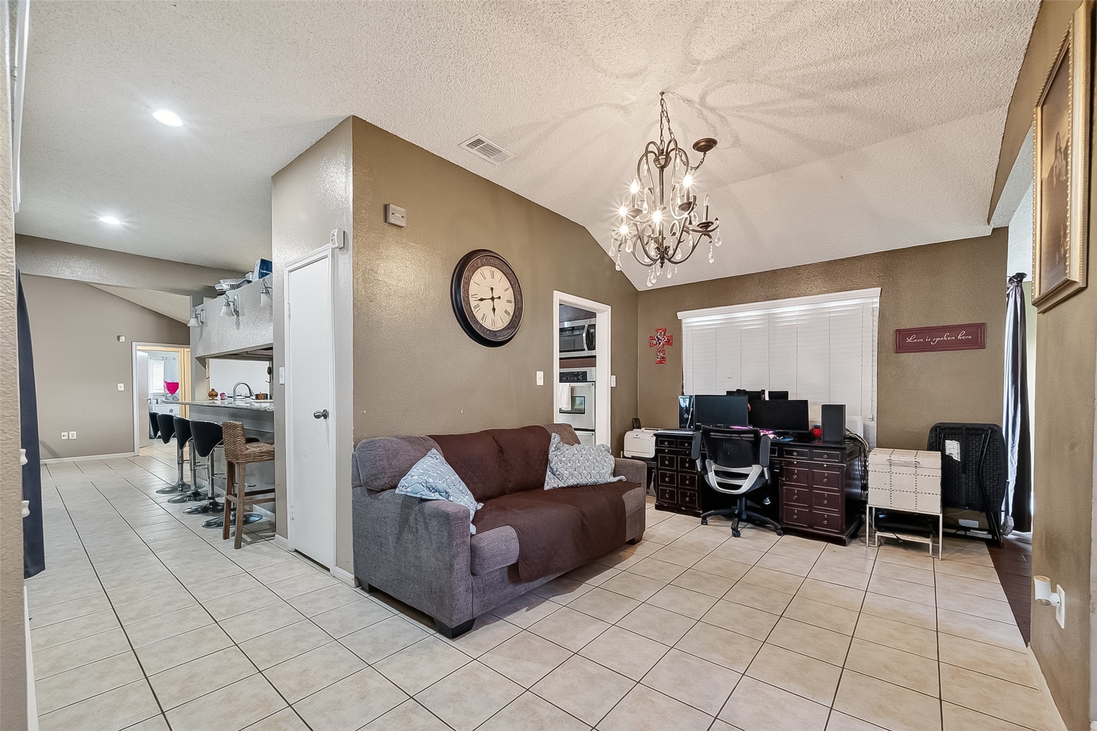 12811 Hidden Castle Drive Property Photo 6