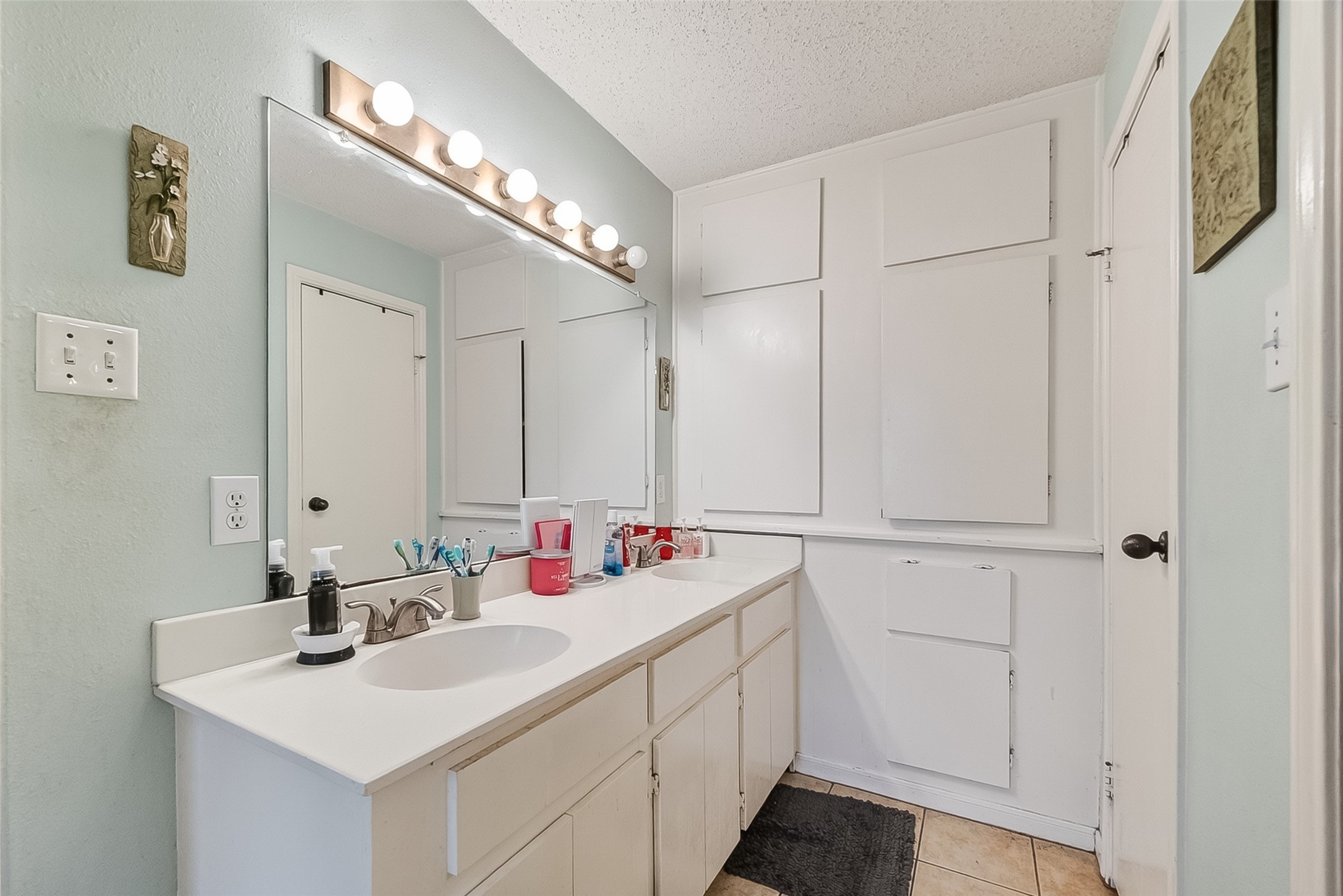12811 Hidden Castle Drive Property Photo 18