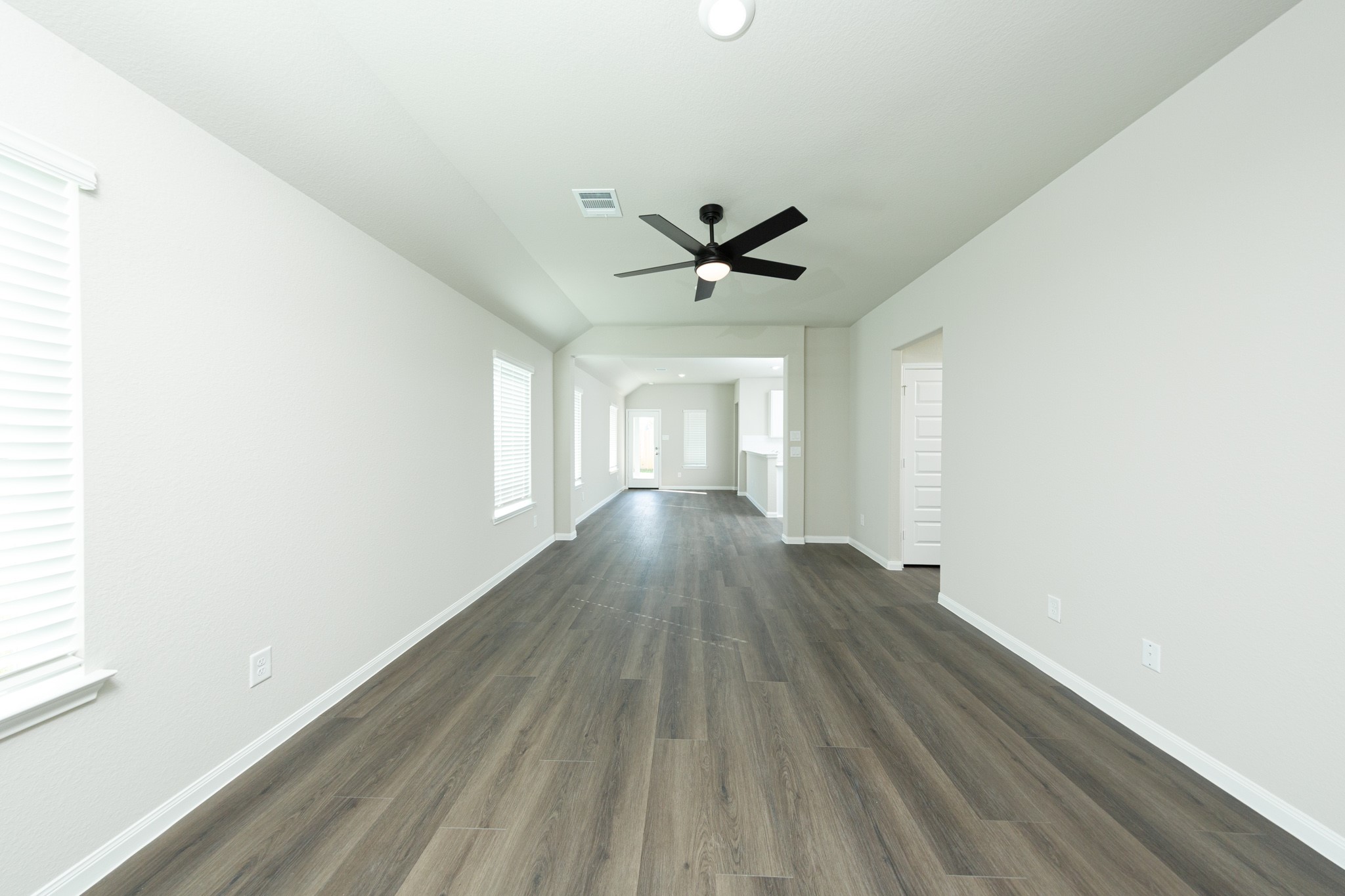 9209 Crestone Peak Drive Property Photo 3