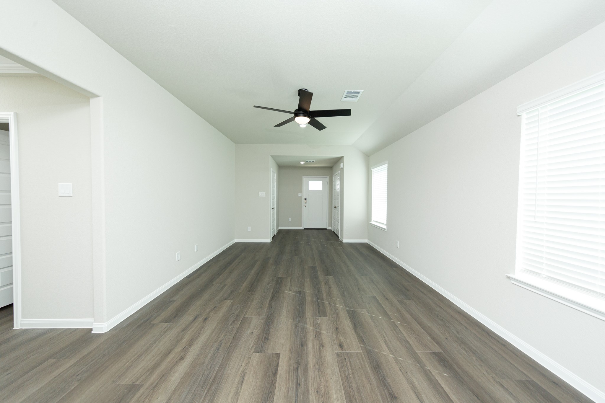 9209 Crestone Peak Drive Property Photo 4