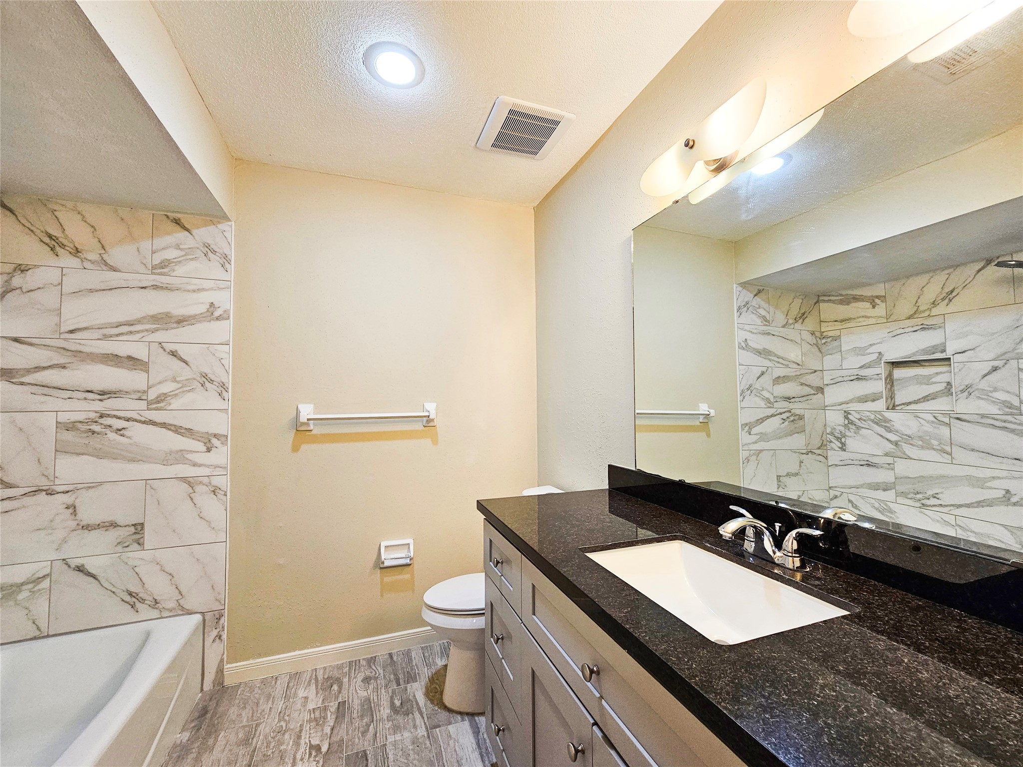 1370 Country Place Drive Property Photo 6