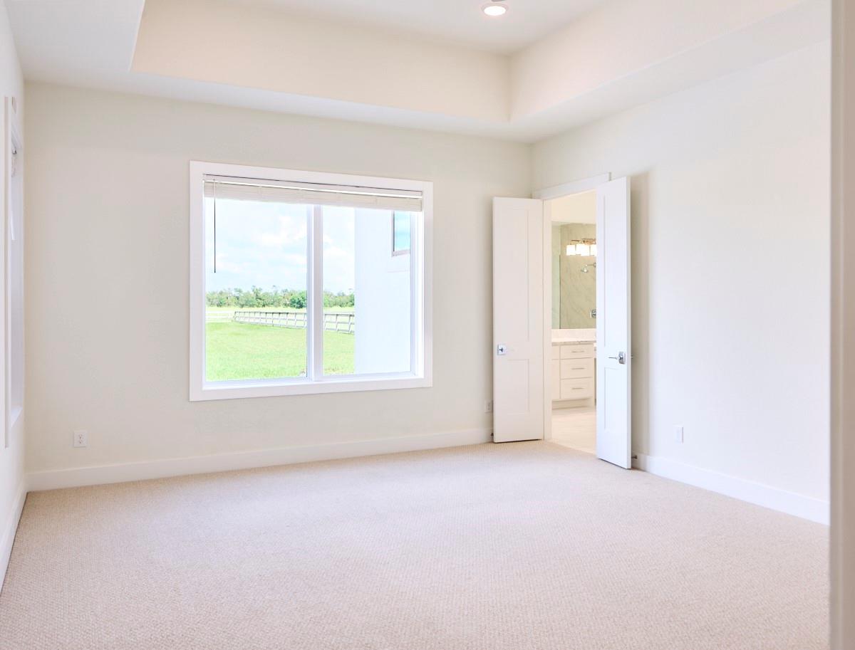 7911 Stratford Hall Drive Property Photo 11
