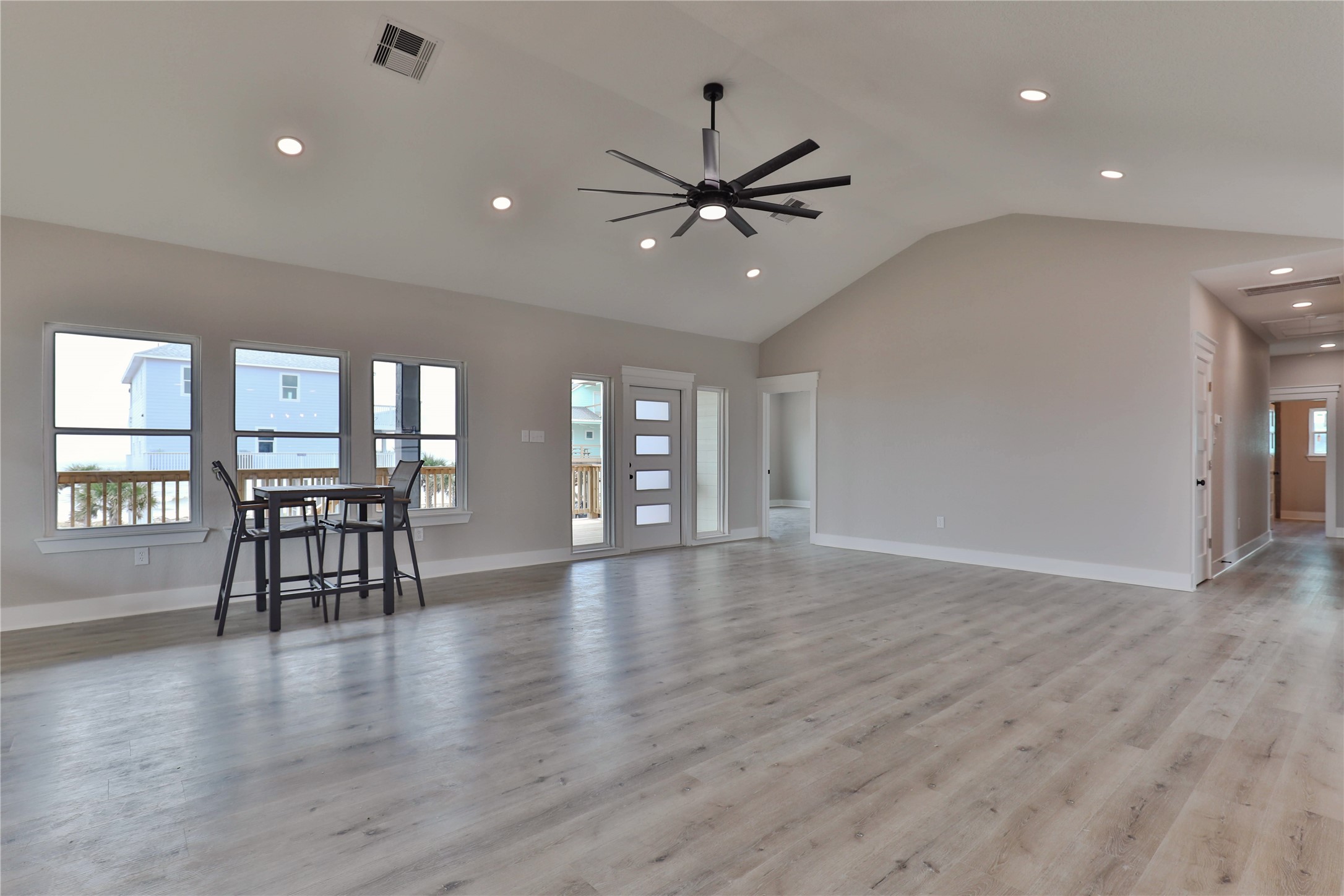 13031 Jolly Roger Drive Property Photo 4