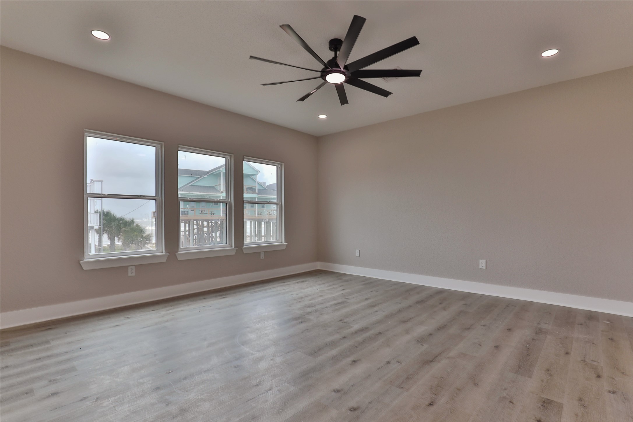 13031 Jolly Roger Drive Property Photo 16