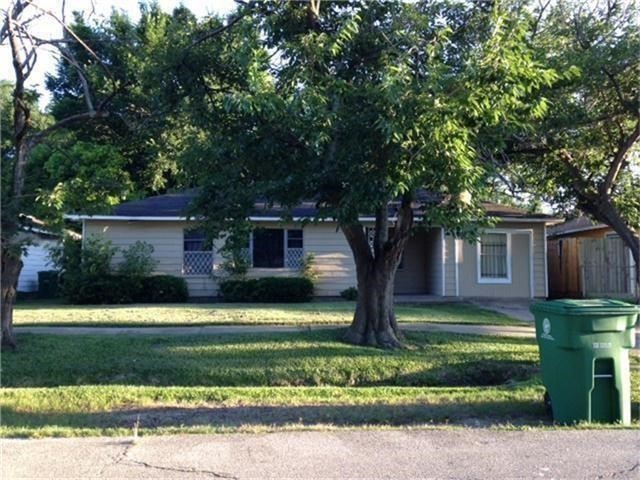 5006 Doulton Drive Property Photo 3