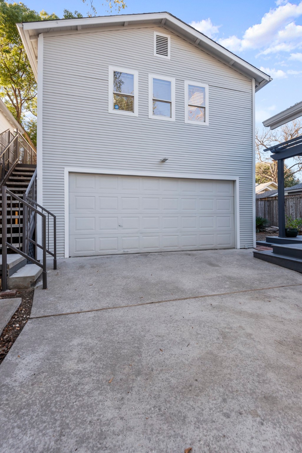 533 Granberry Street A Property Photo 2