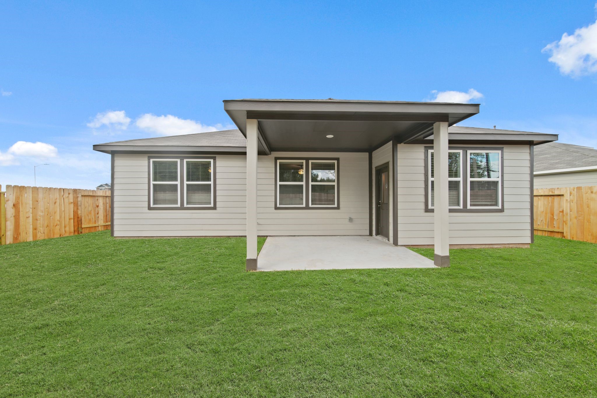 3609 Crawford Street Property Photo 4