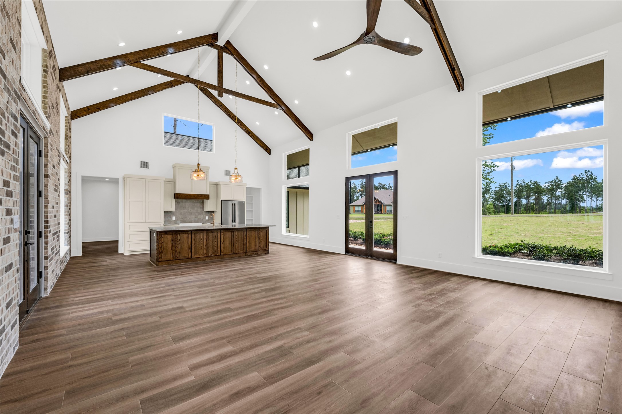 112 Private Road 6029 Property Photo 8
