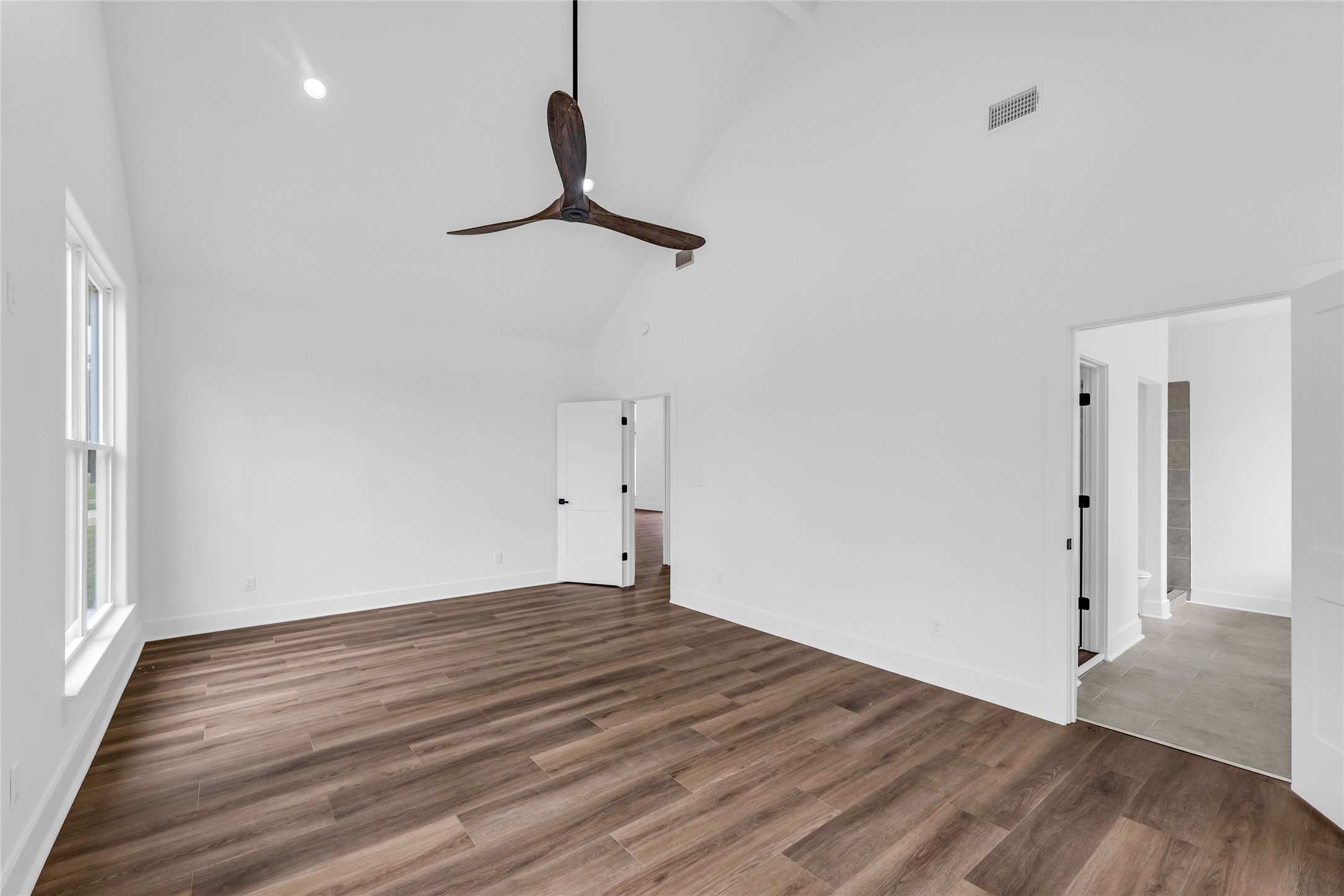 112 Private Road 6029 Property Photo 16