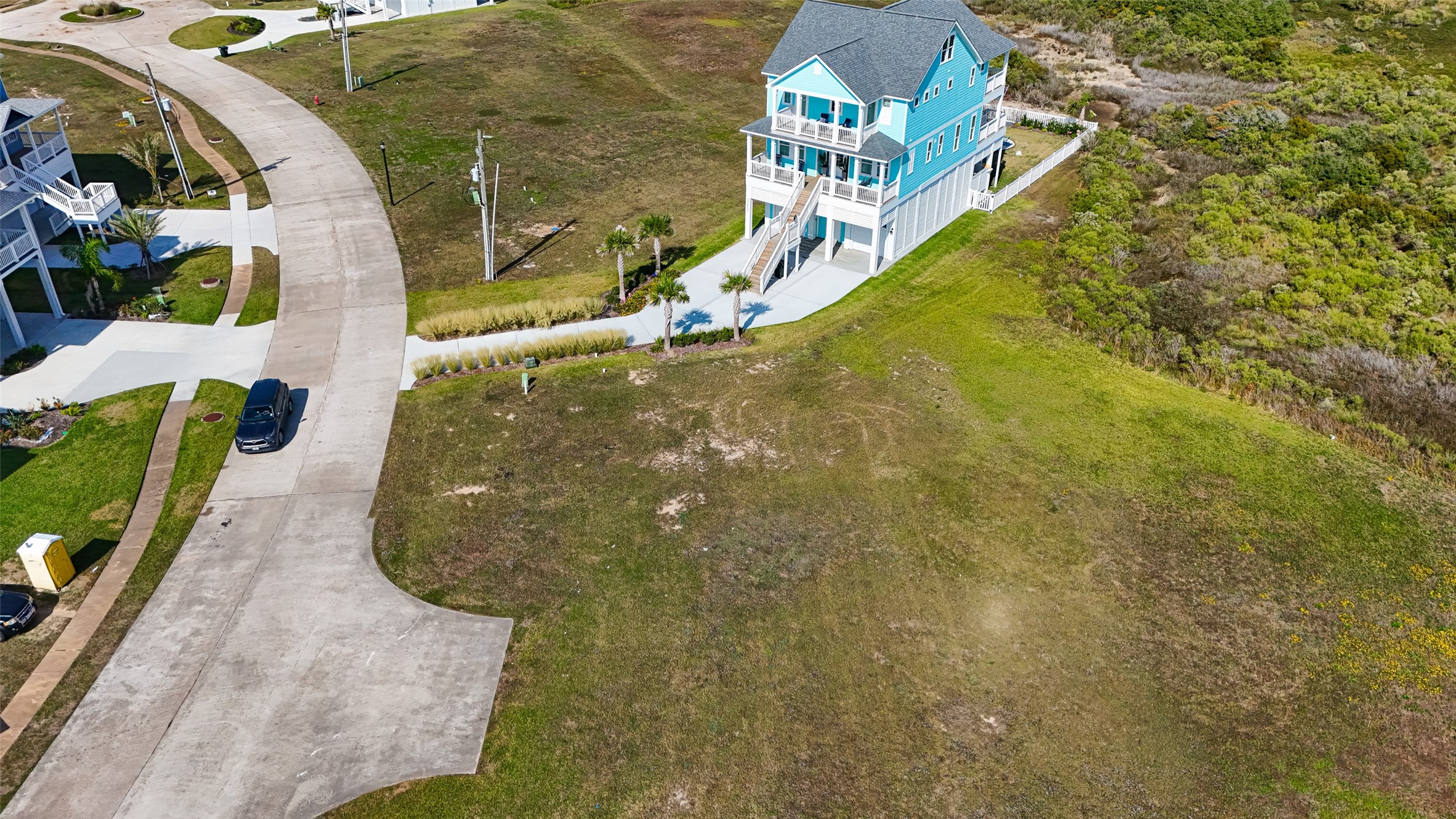 25827 Bay Breeze Drive Property Photo 2