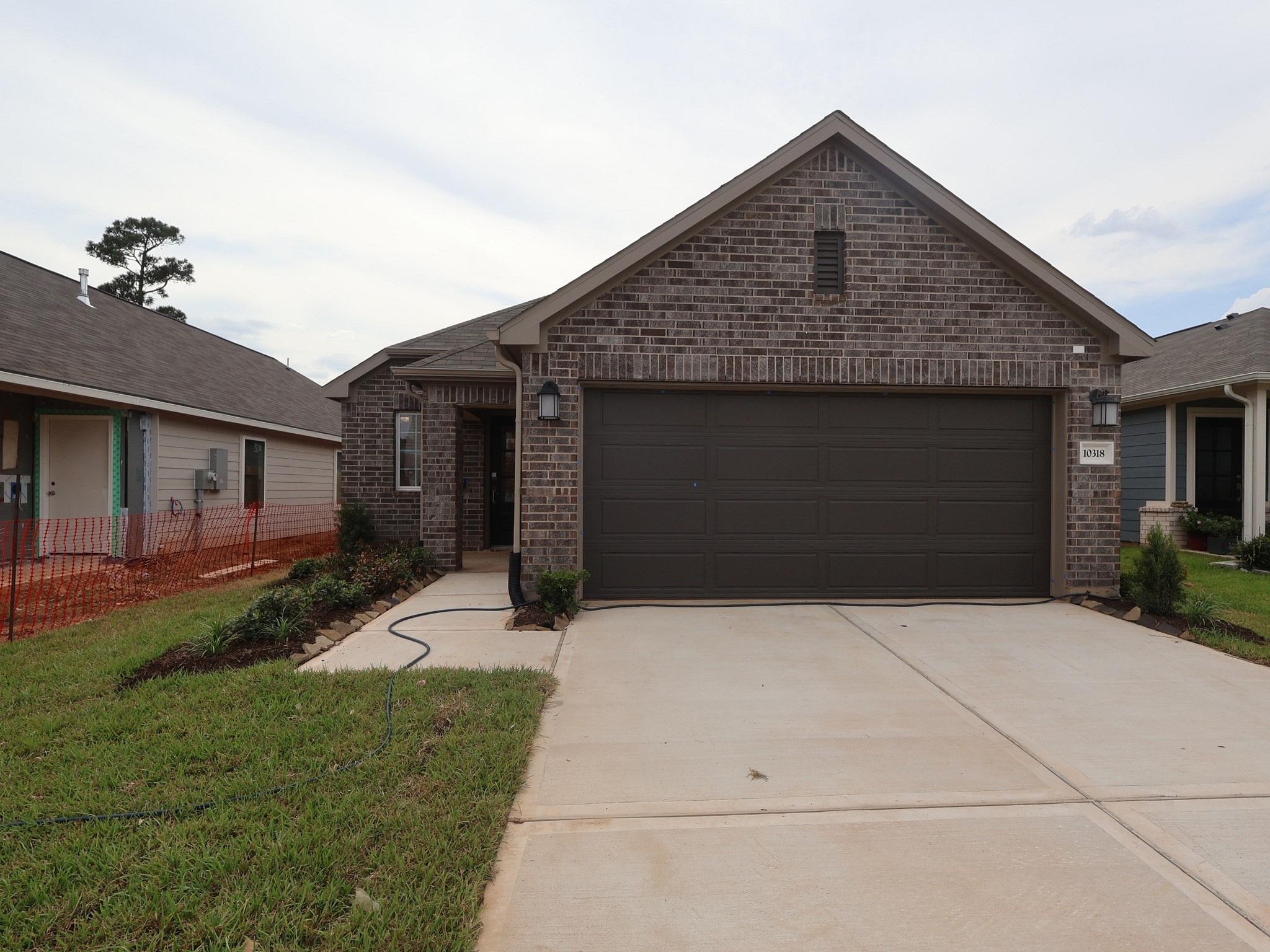 10318 Navarro Path Property Photo 1