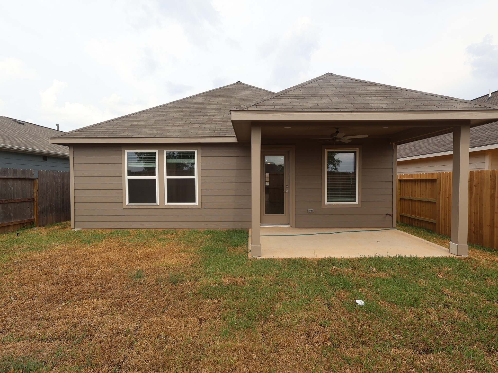10318 Navarro Path Property Photo 6