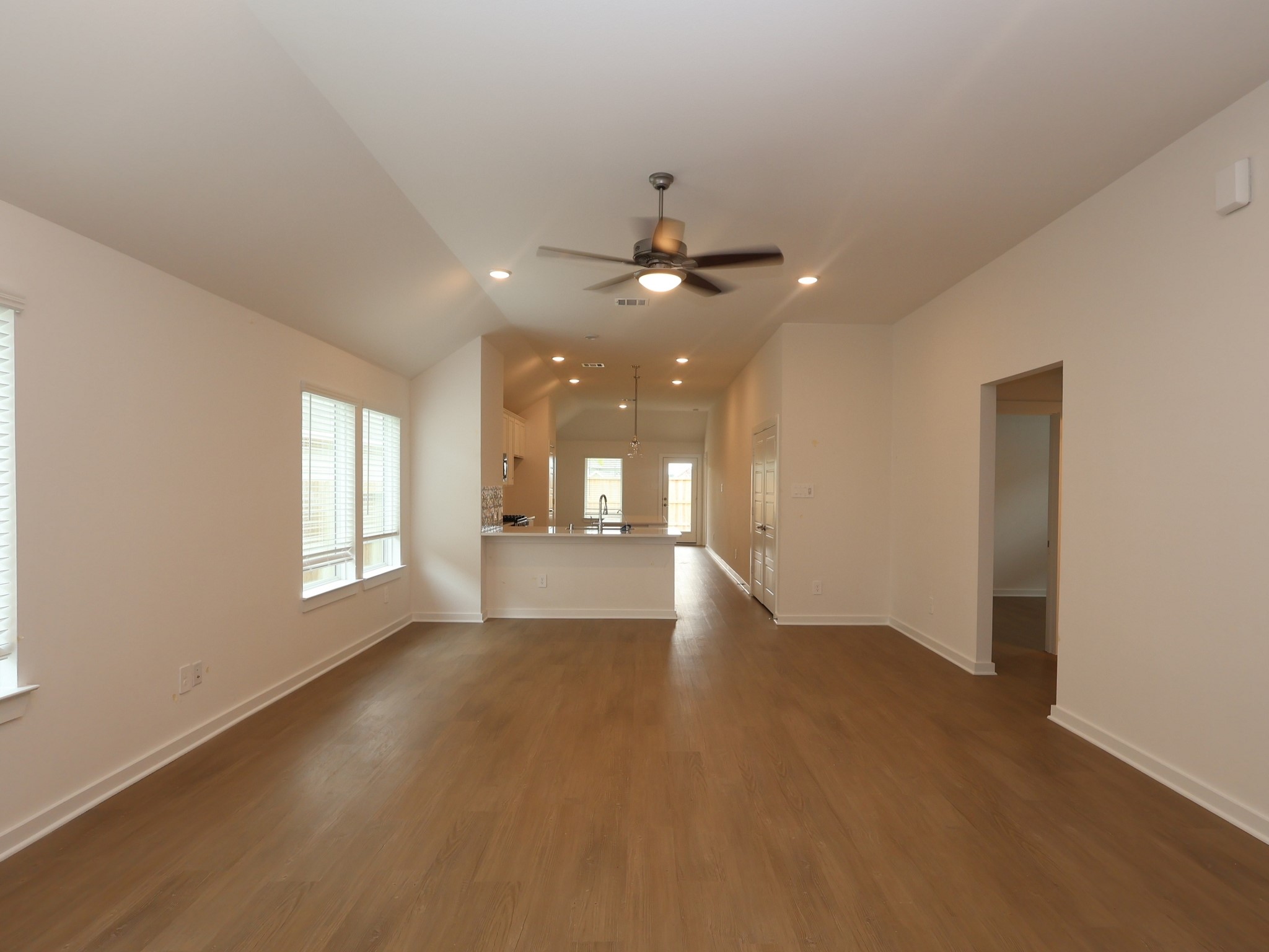 10318 Navarro Path Property Photo 12