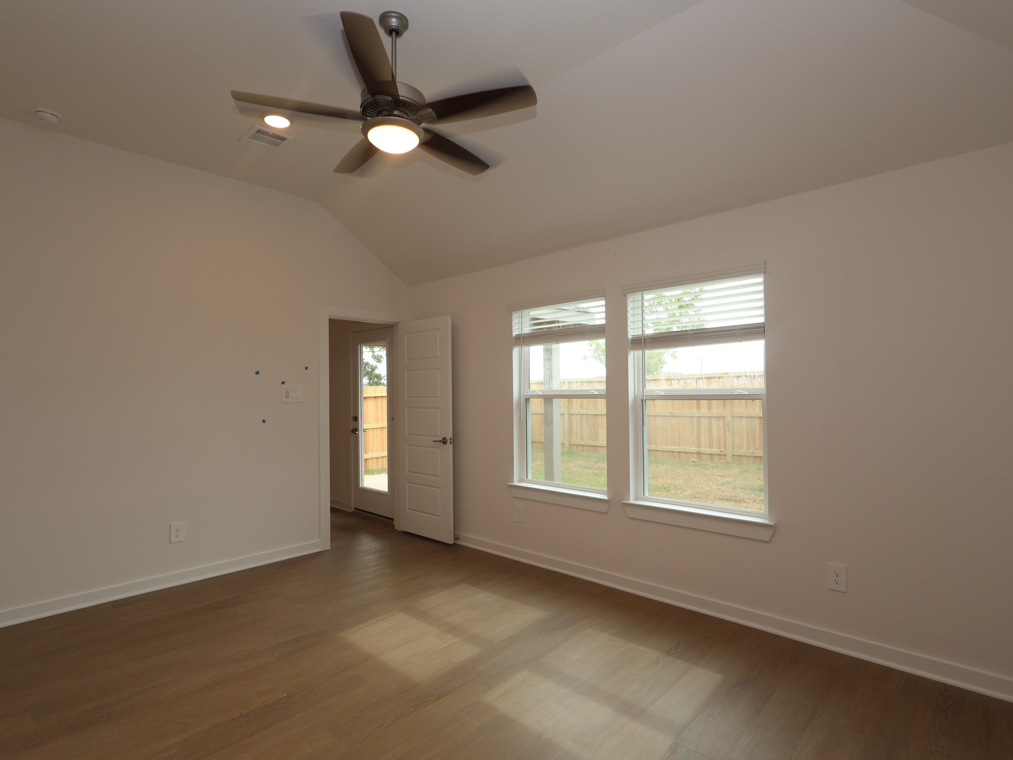 10318 Navarro Path Property Photo 14