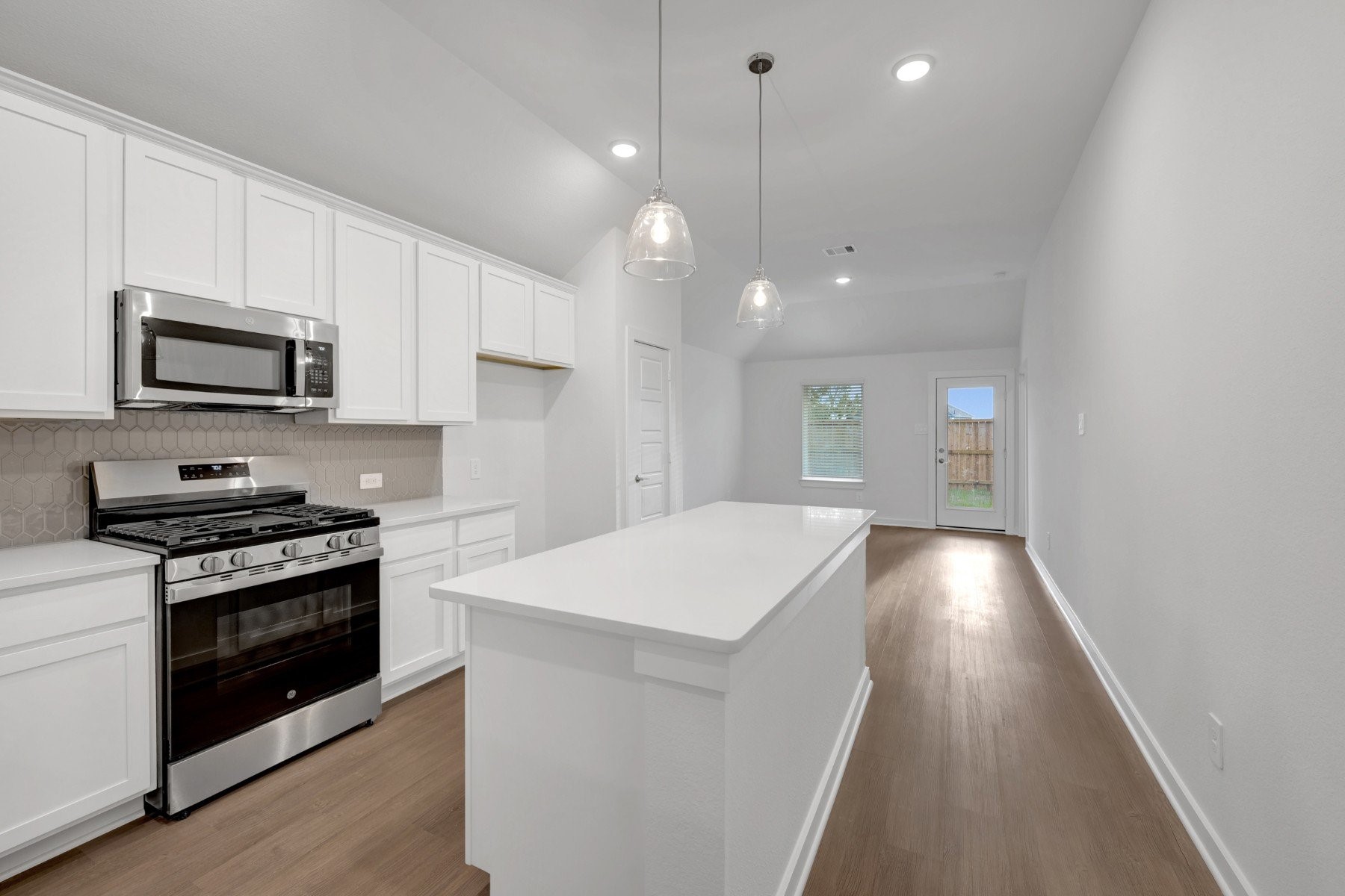 10318 Navarro Path Property Photo 24