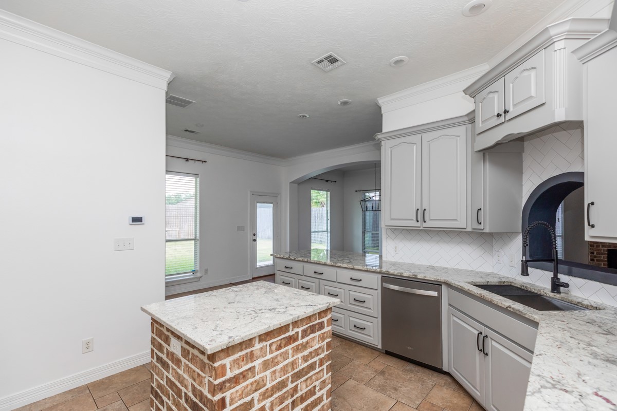108 Mandavilla Way Property Photo 18