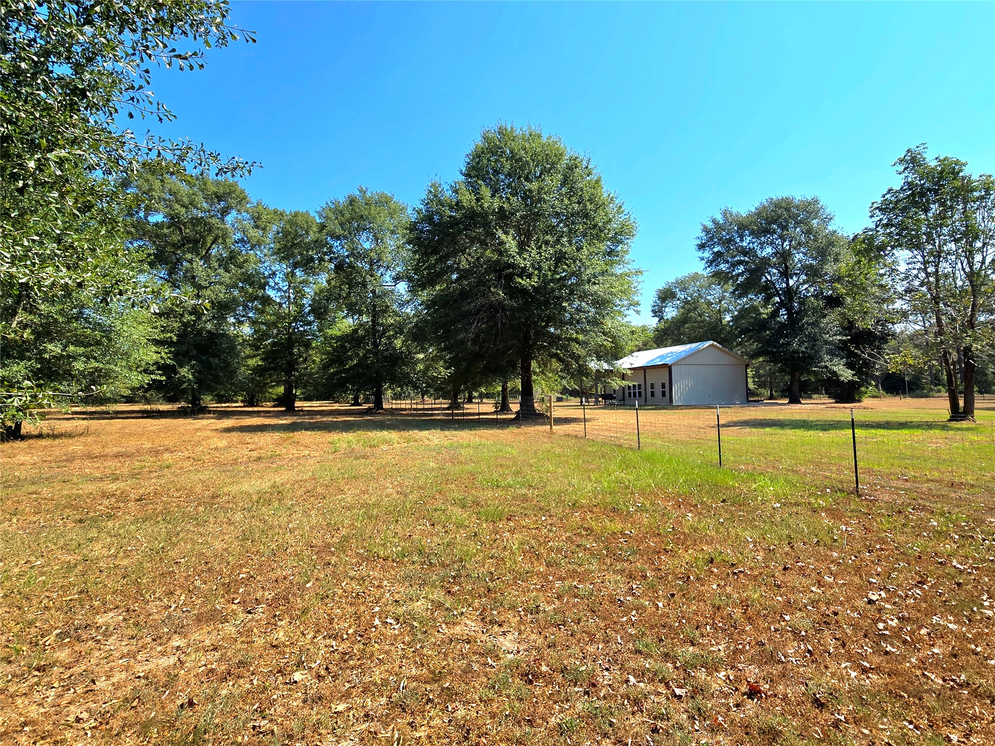 251 Everitt Rd Property Photo 19