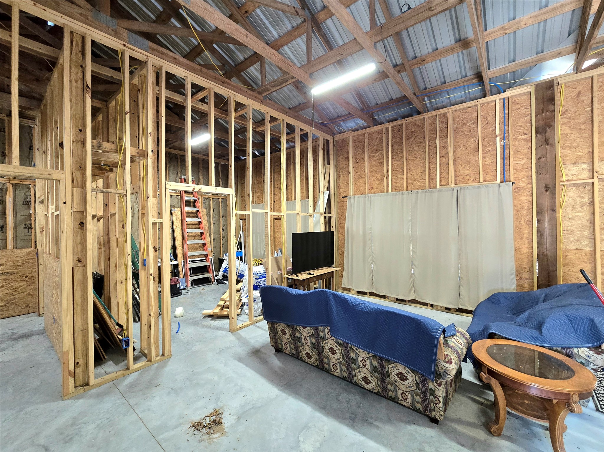 251 Everitt Rd Property Photo 41