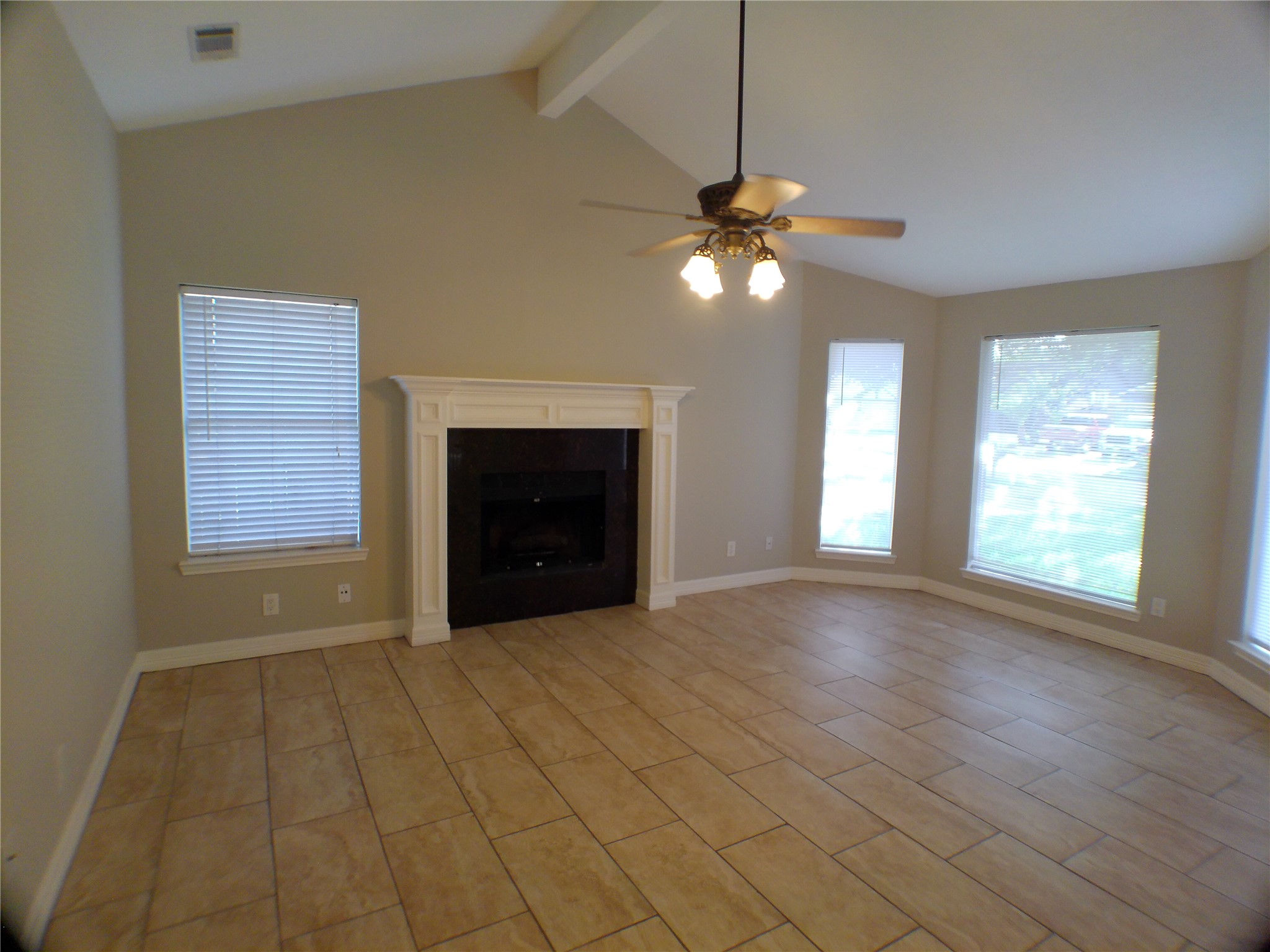 4422 Haiti Lane Property Photo 3